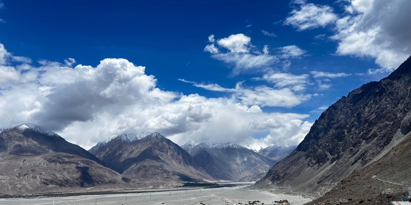 Scenic road from Nubra Valley to Pangong Lake via Shyok Ladakh