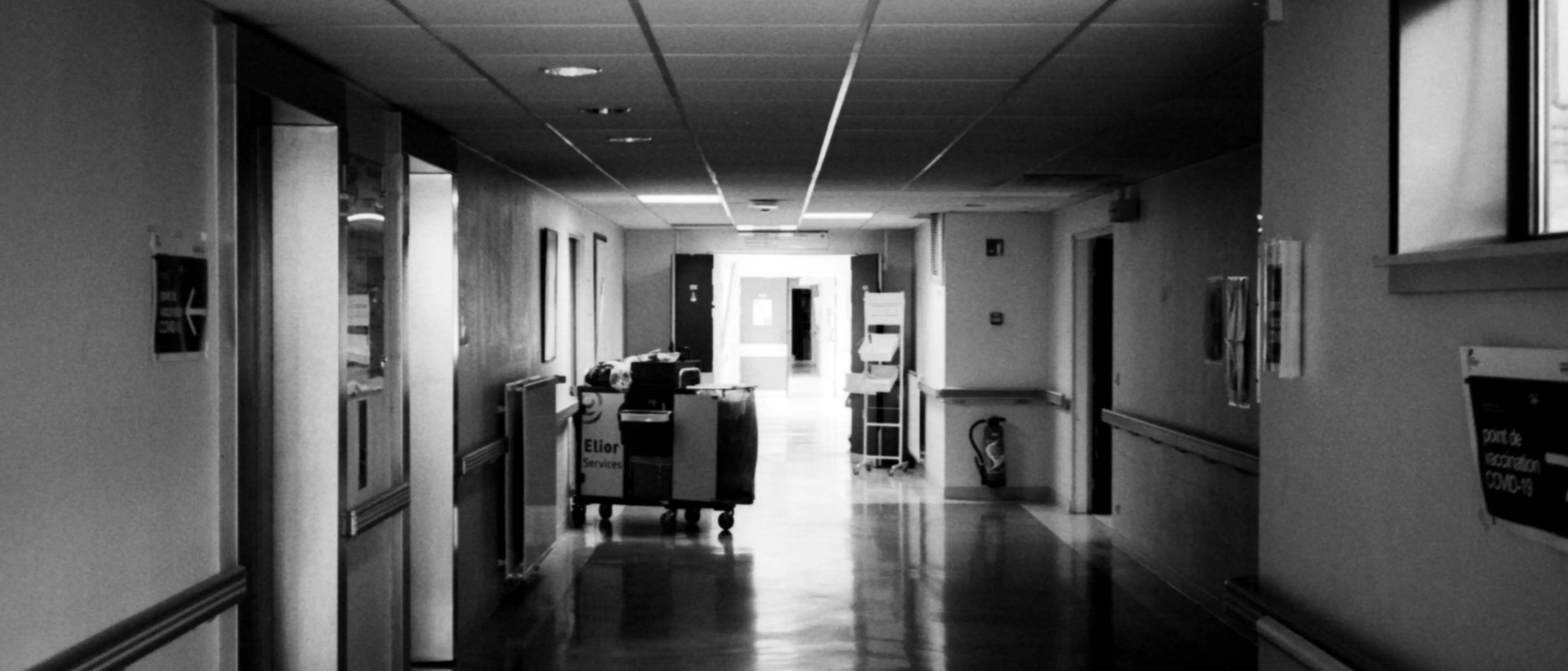 Nobody injured - Paris - Kodak Tri-X 400