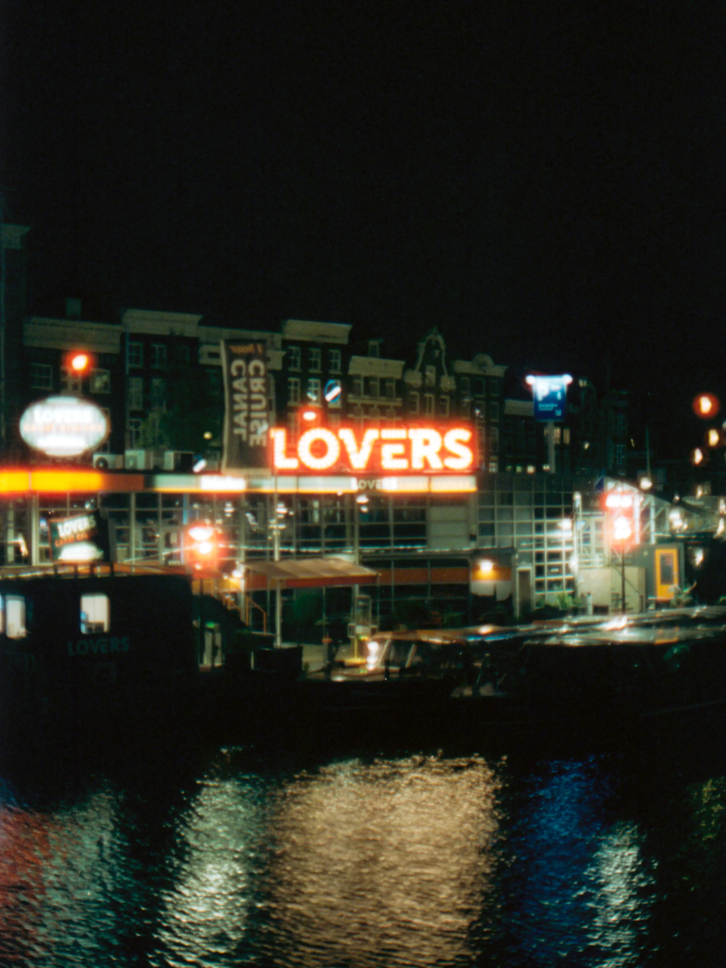 Lovers - Amsterdam - Cinestill 800T