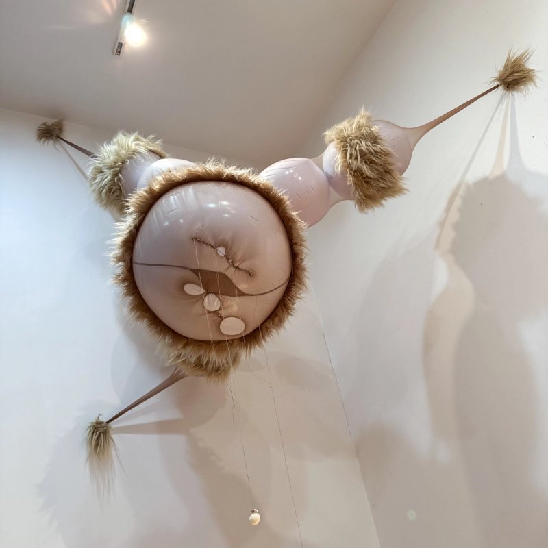 Photo of Attendant 3 sculpture by Luther Thie 2025