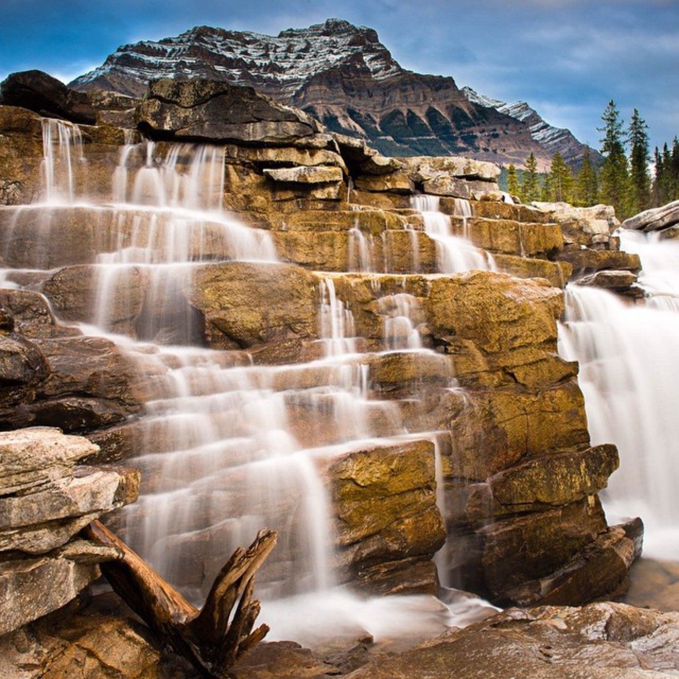Athabasca Falls along the Icefields Parkway in Jasper National Park.