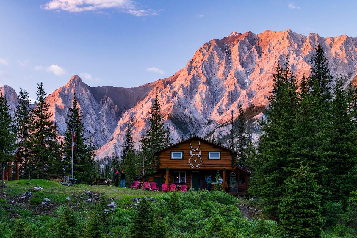 Halfway lodge remote accommodation