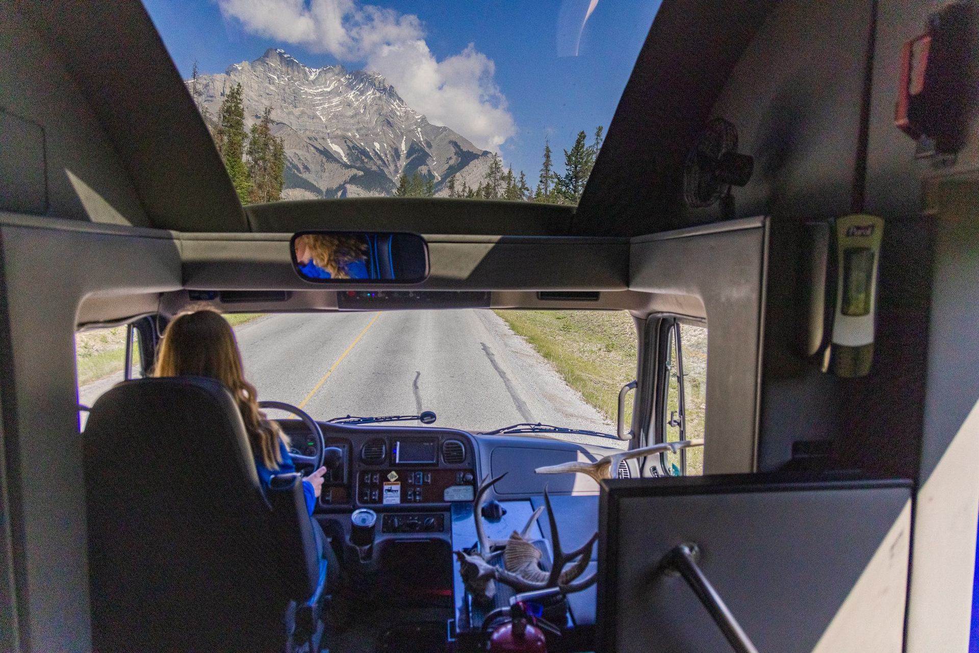 Comfortable buses with great views
