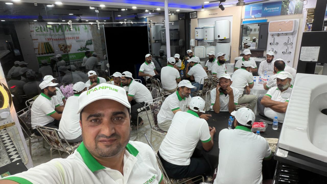 A Sea of Green: IFANPlus Plumbers' Meet Packs Our India Showroom