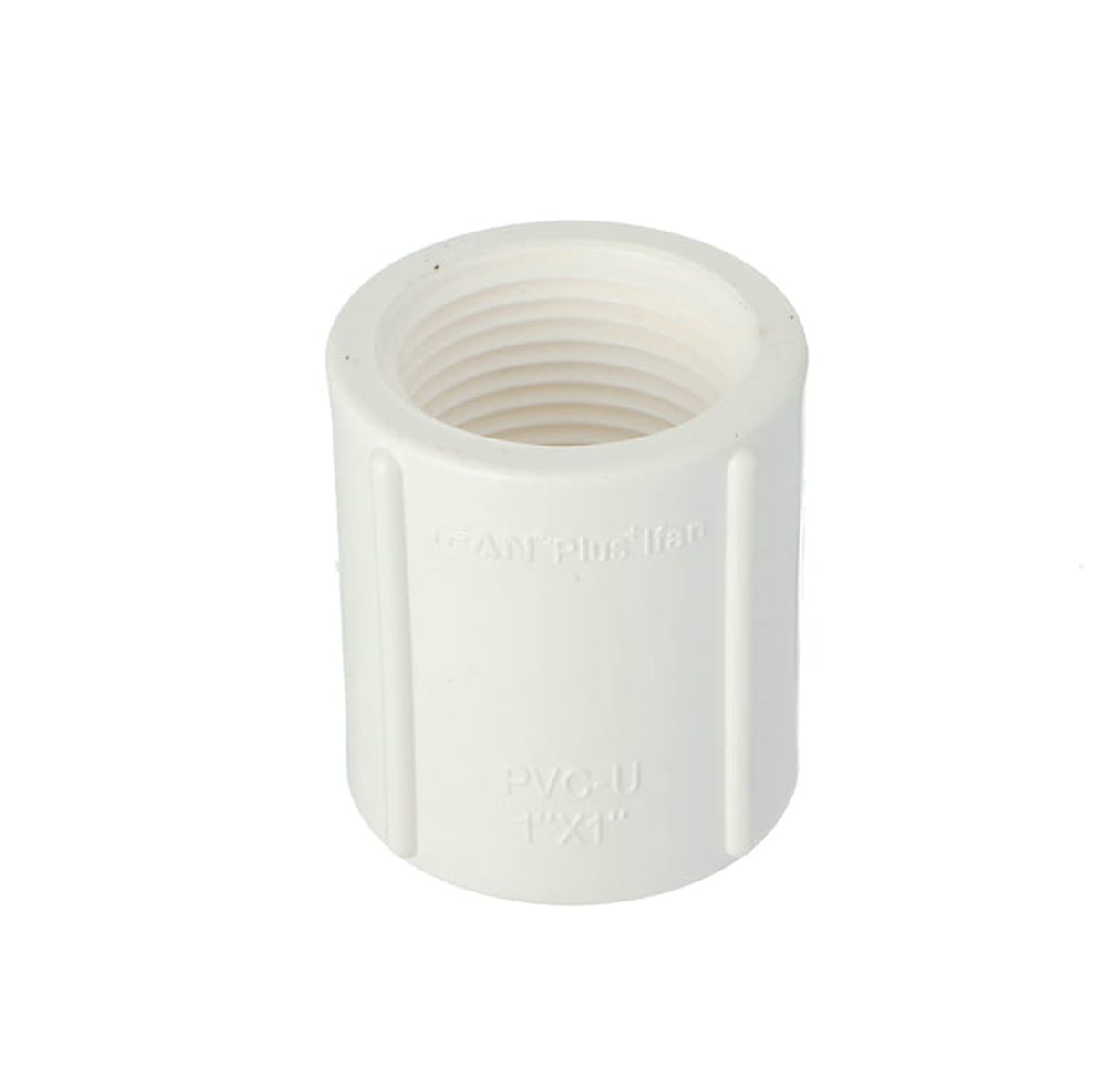 Conexão de cotovelo de drenagem em uPVC posicionada para funcionar com declividade de 1/8 de polegada por pé em um ramal horizontal