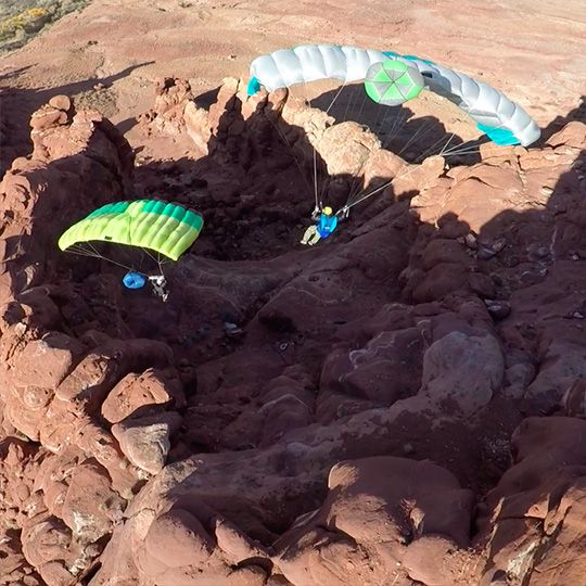 BASE jumping gear: BASE jumping parachute: Hayduke HD | Squirrel