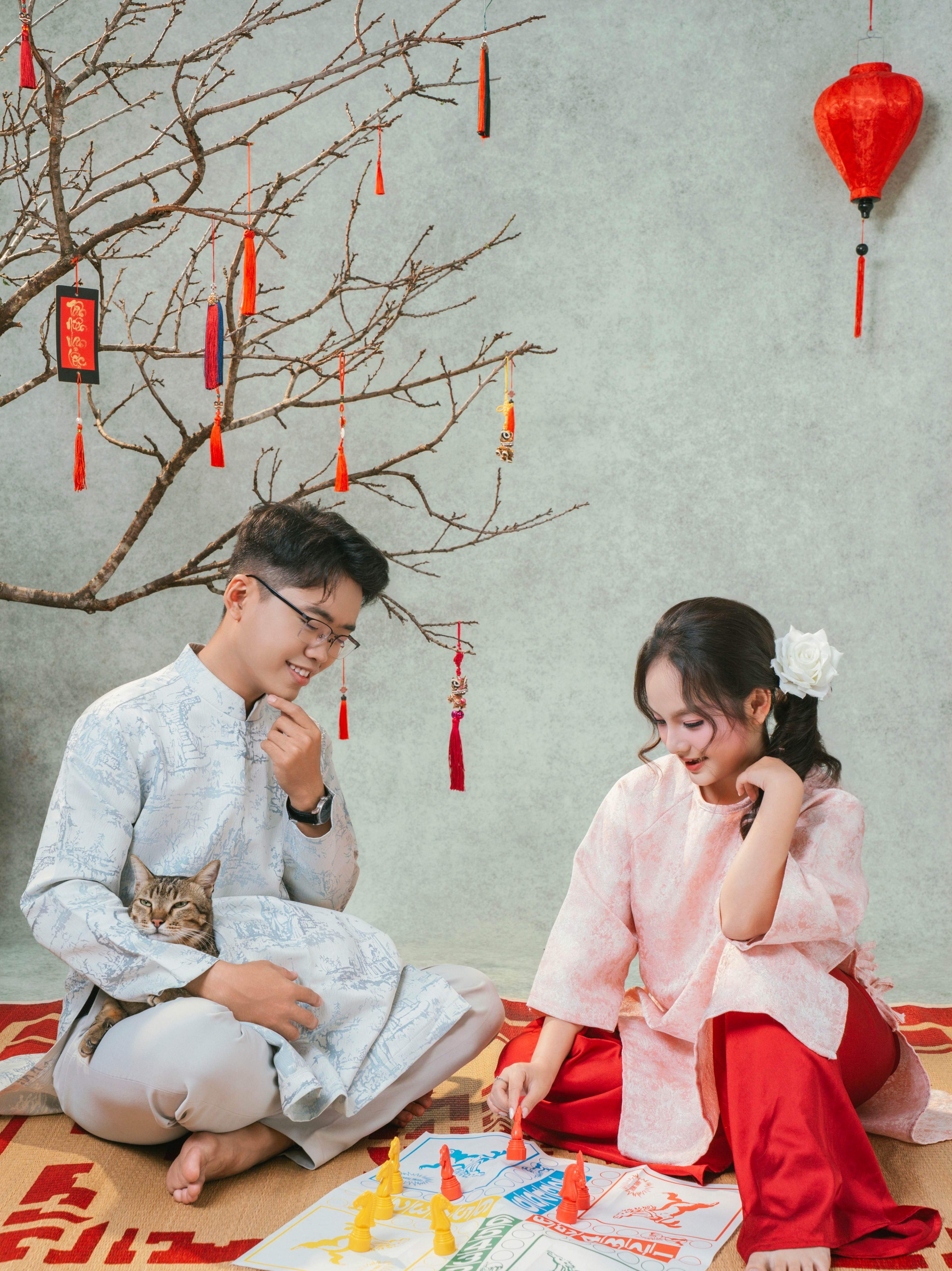 KHÁCH HÀNG ÂN