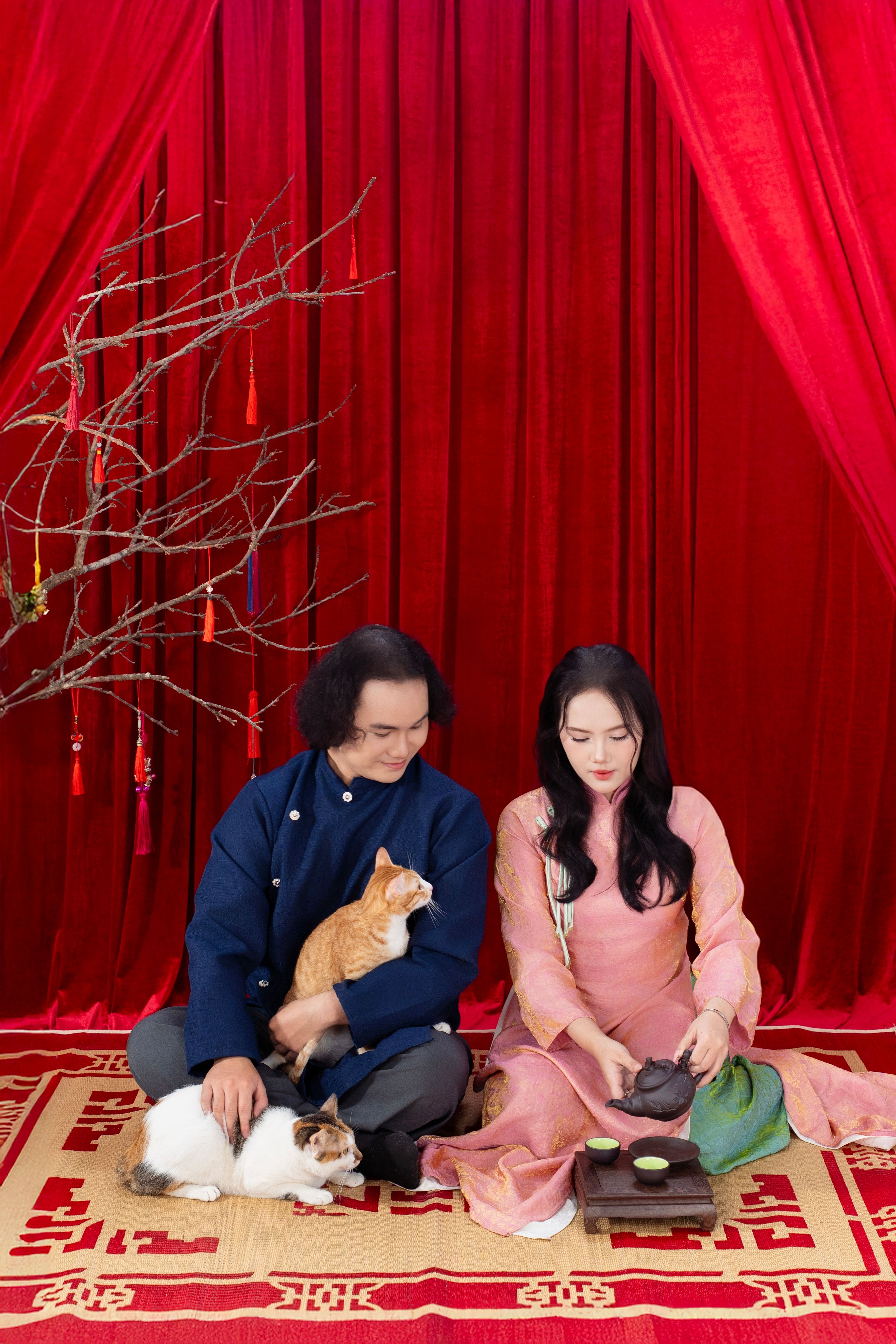 KHÁCH HÀNG NGUYÊN