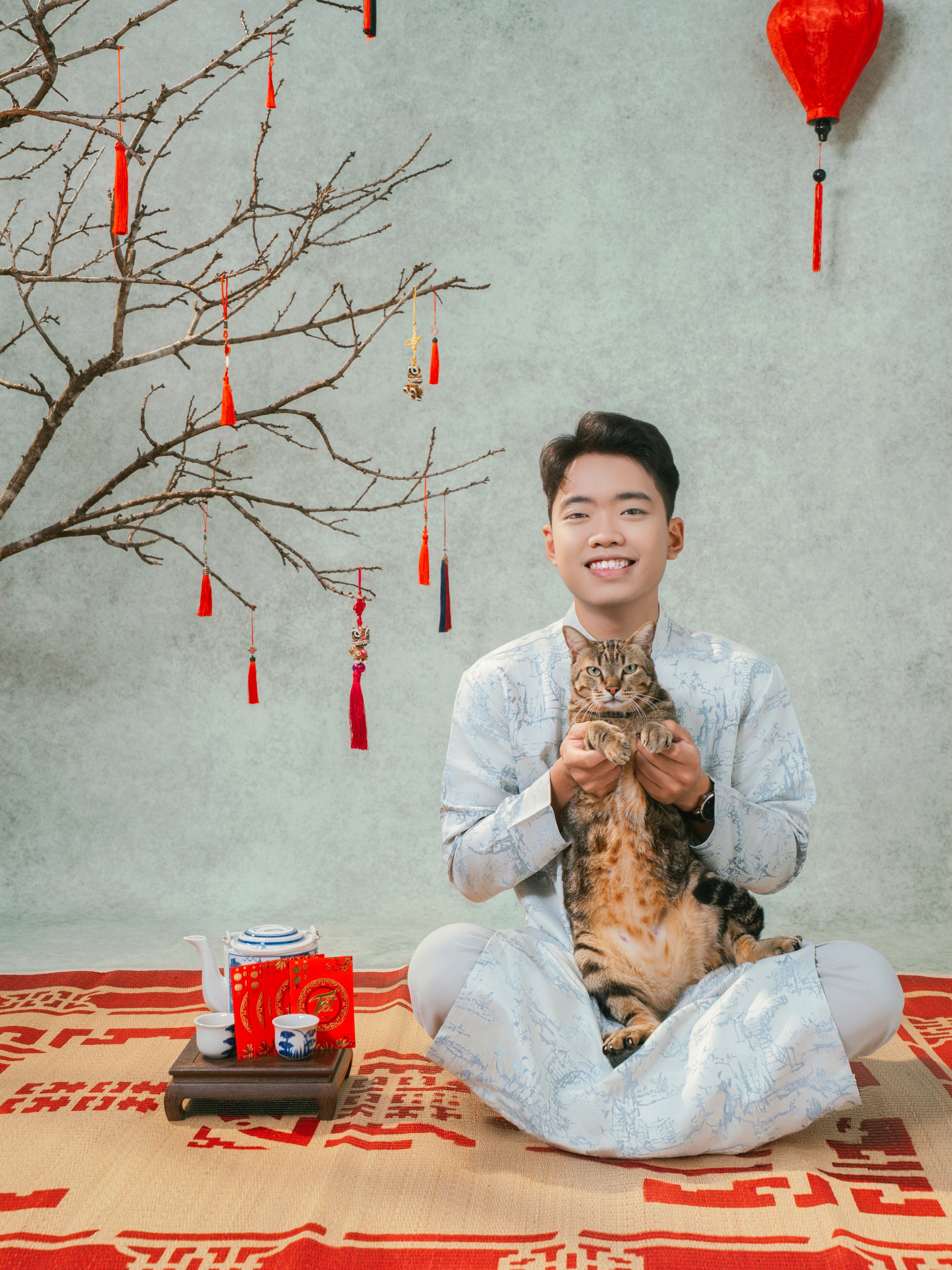 KHÁCH HÀNG ÂN