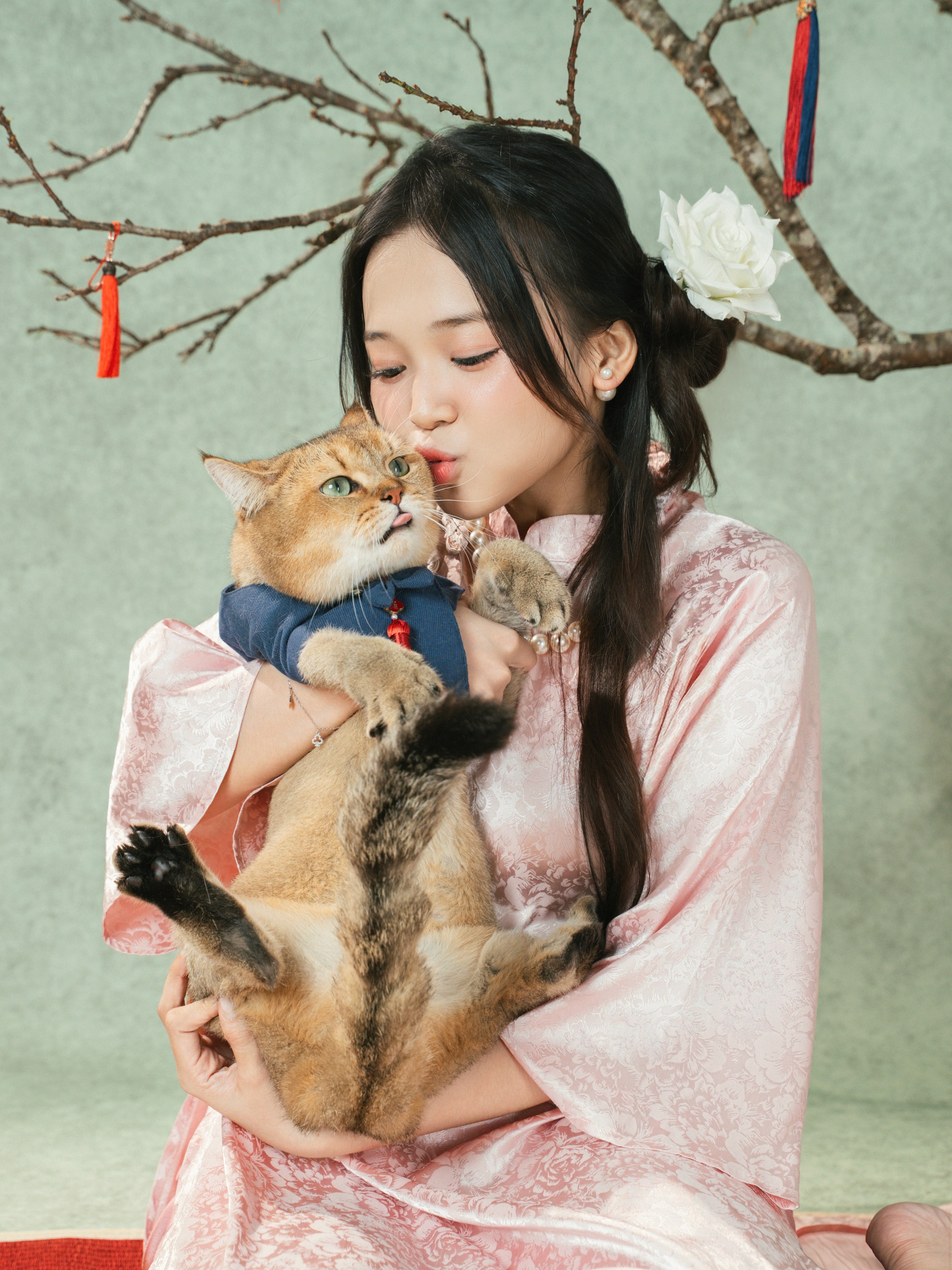 KHÁCH HÀNG KIM NGÂN