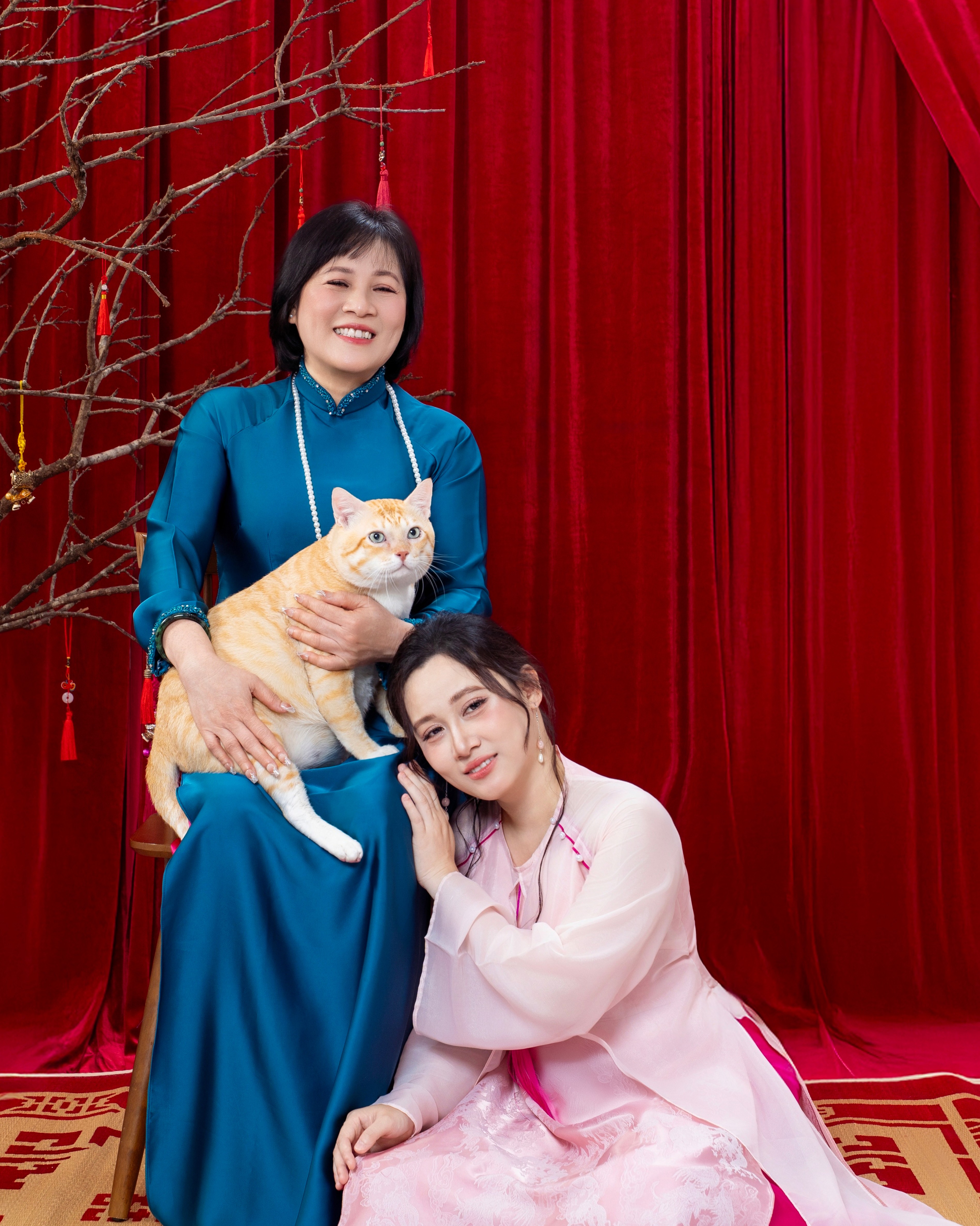 KHÁCH HÀNG LÊ NGỌC & EM BÉ MIMI