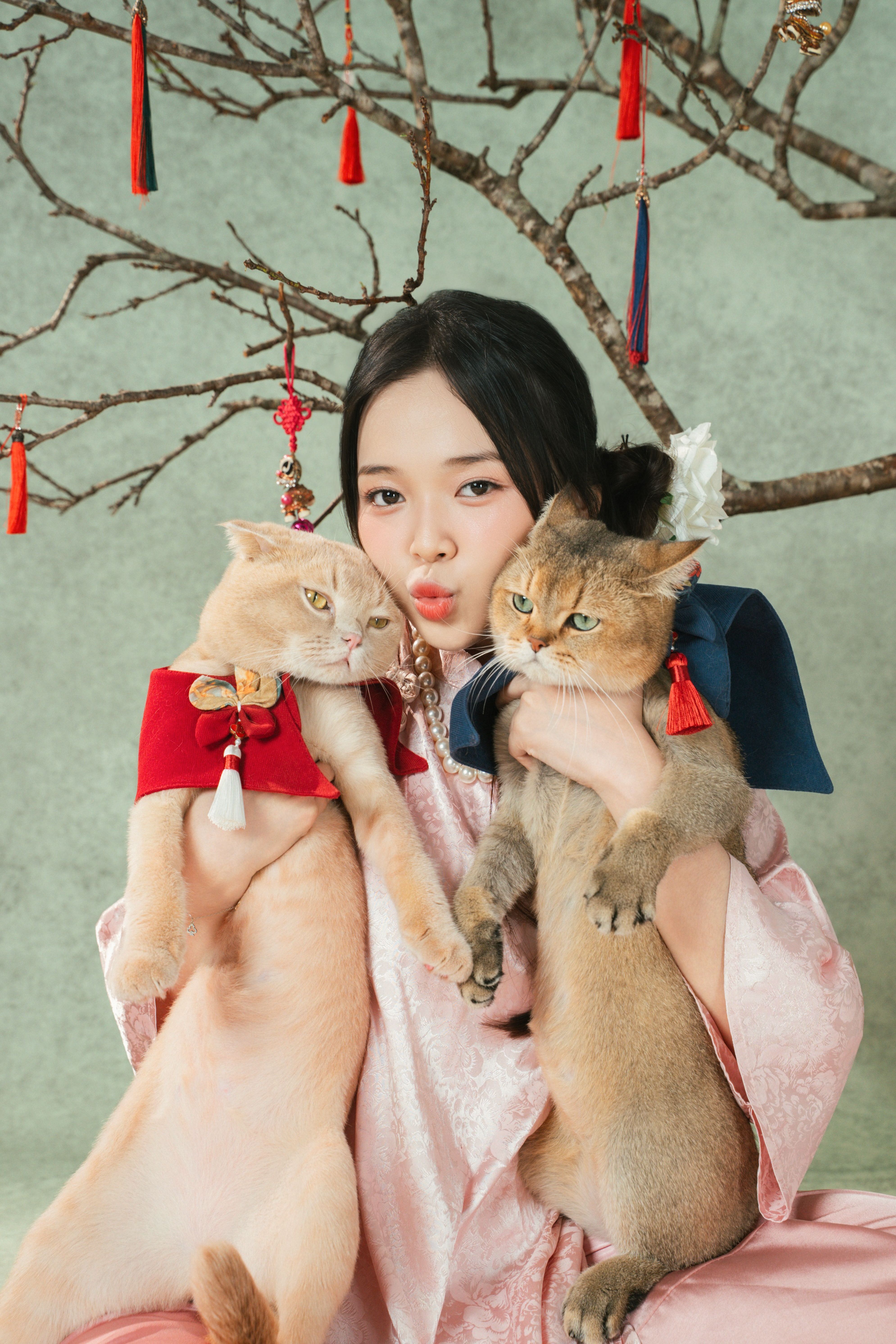 KHÁCH HÀNG KIM NGÂN