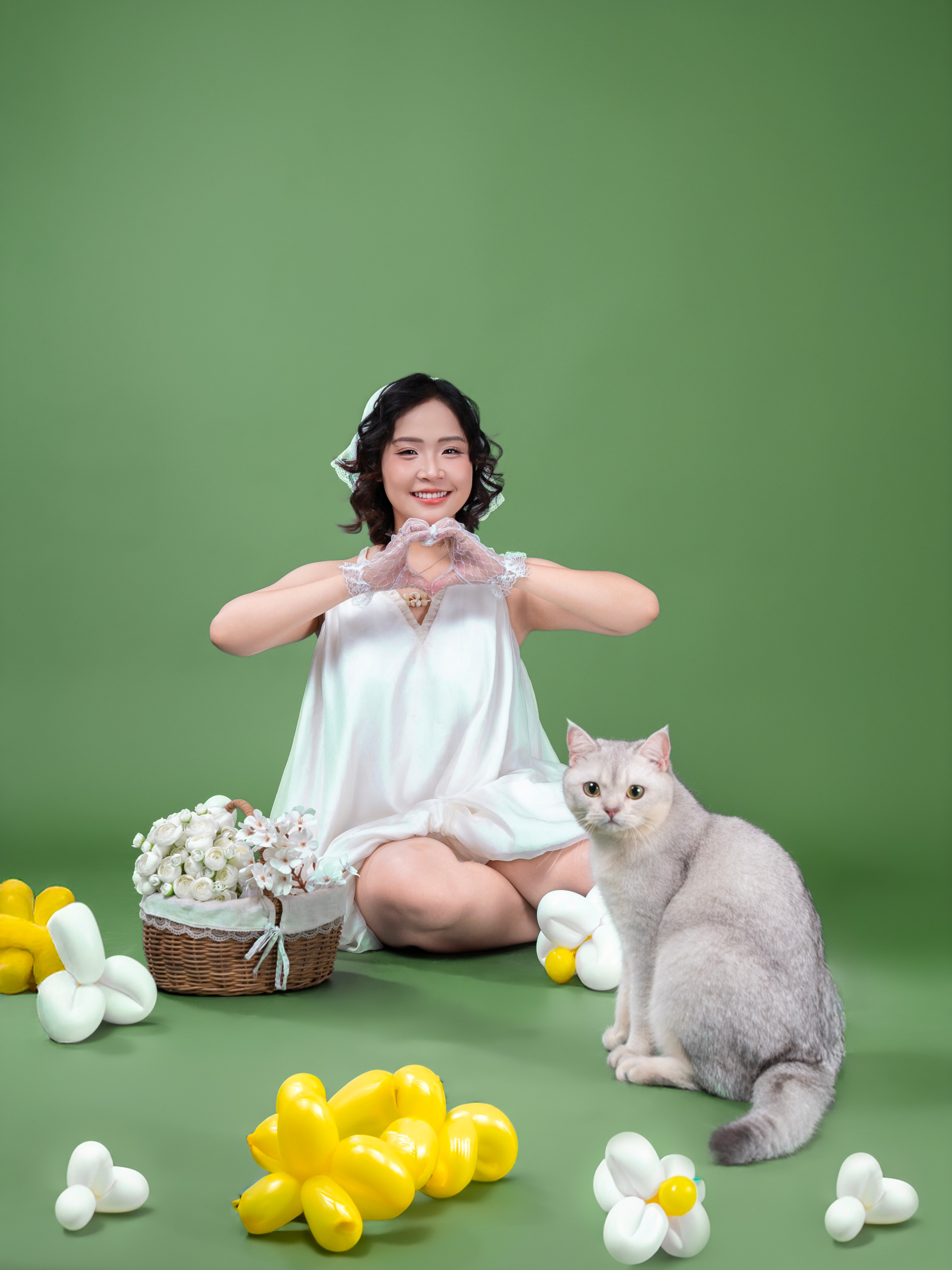 KHÁCH HÀNH TRÚC & EM BÉ BỘT