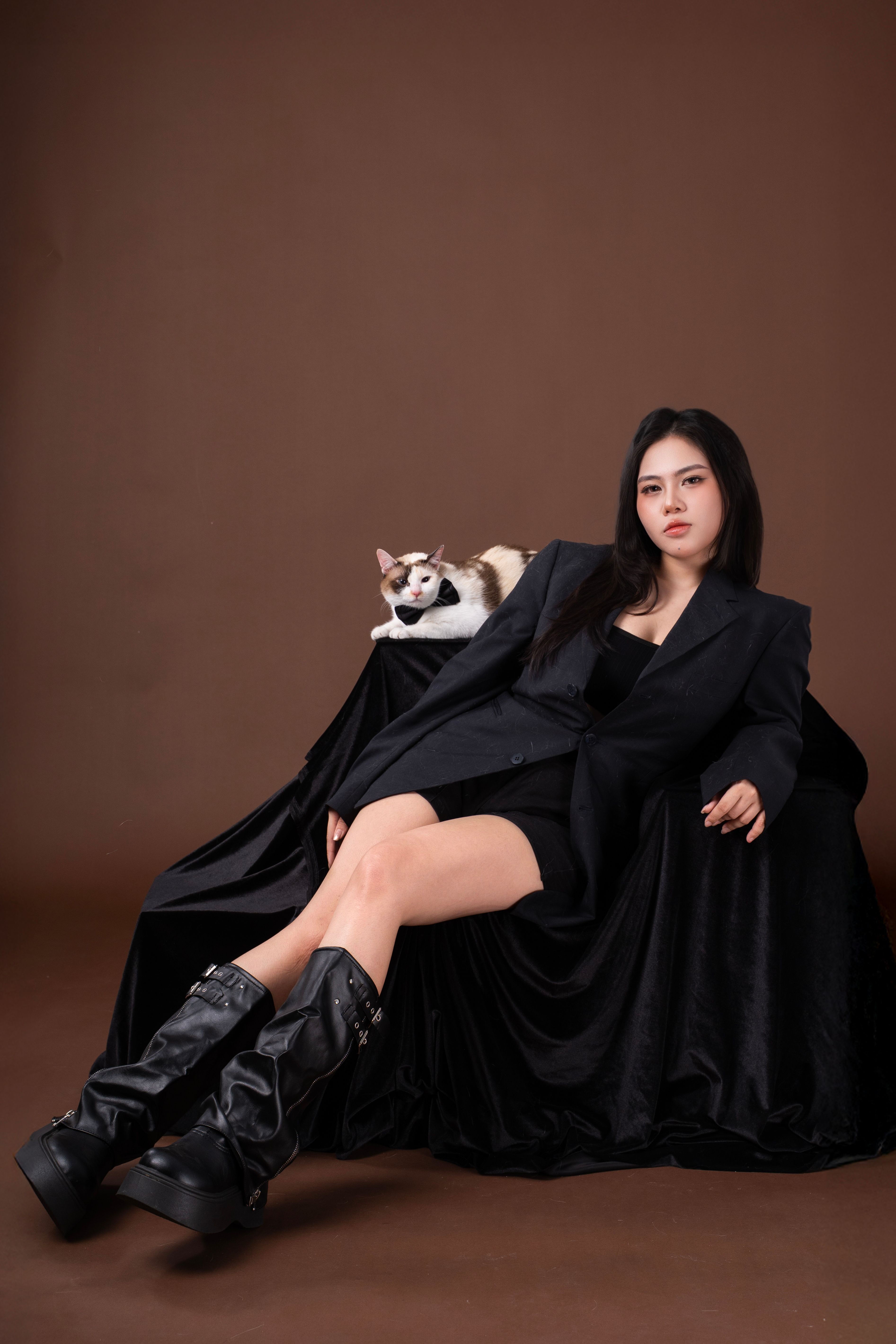 KHÁCH HÀNG NGUYỆT & EM BÉ RAIN
