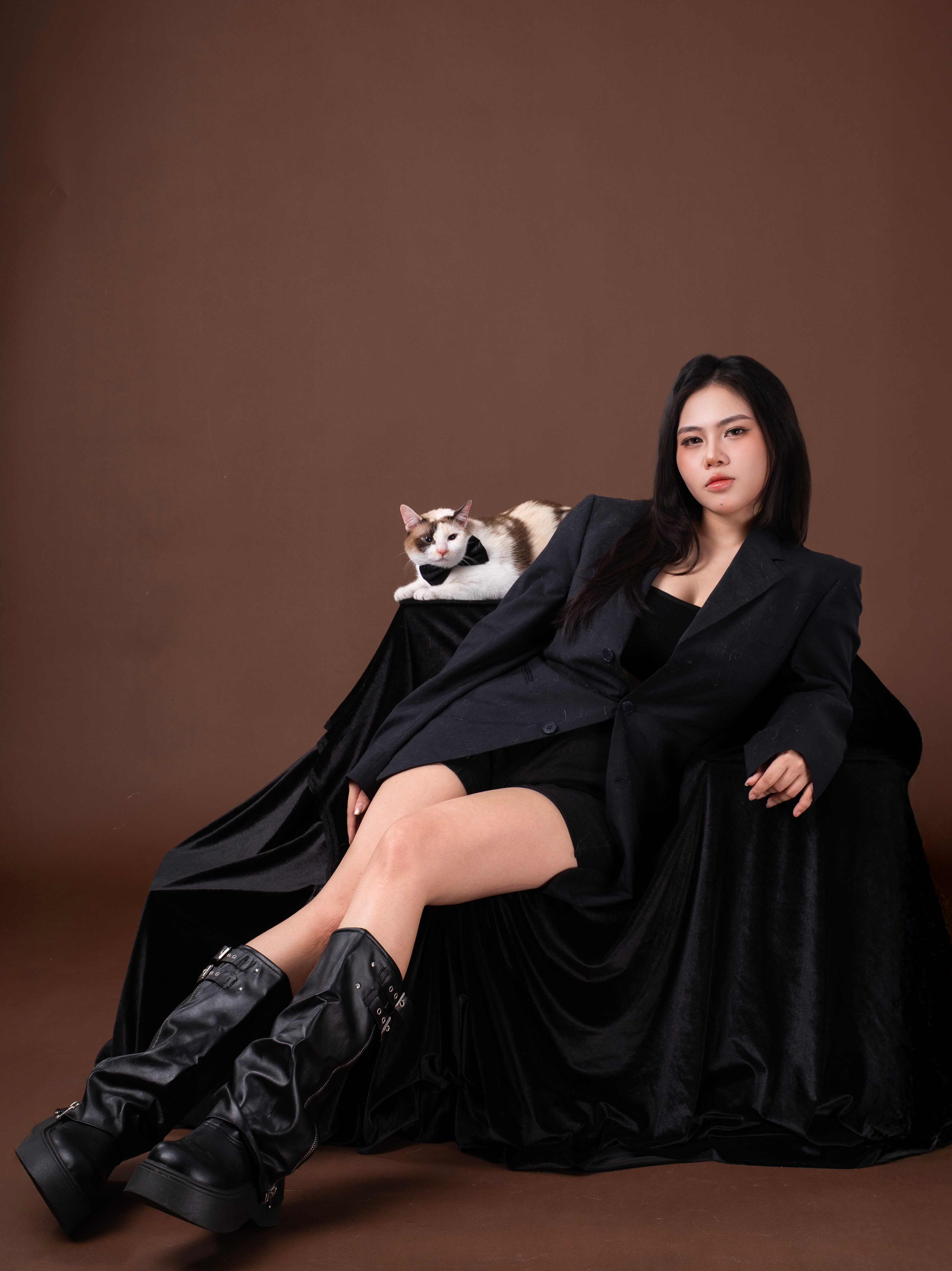 KHÁCH HÀNG NGUYỆT & EM BÉ RAIN