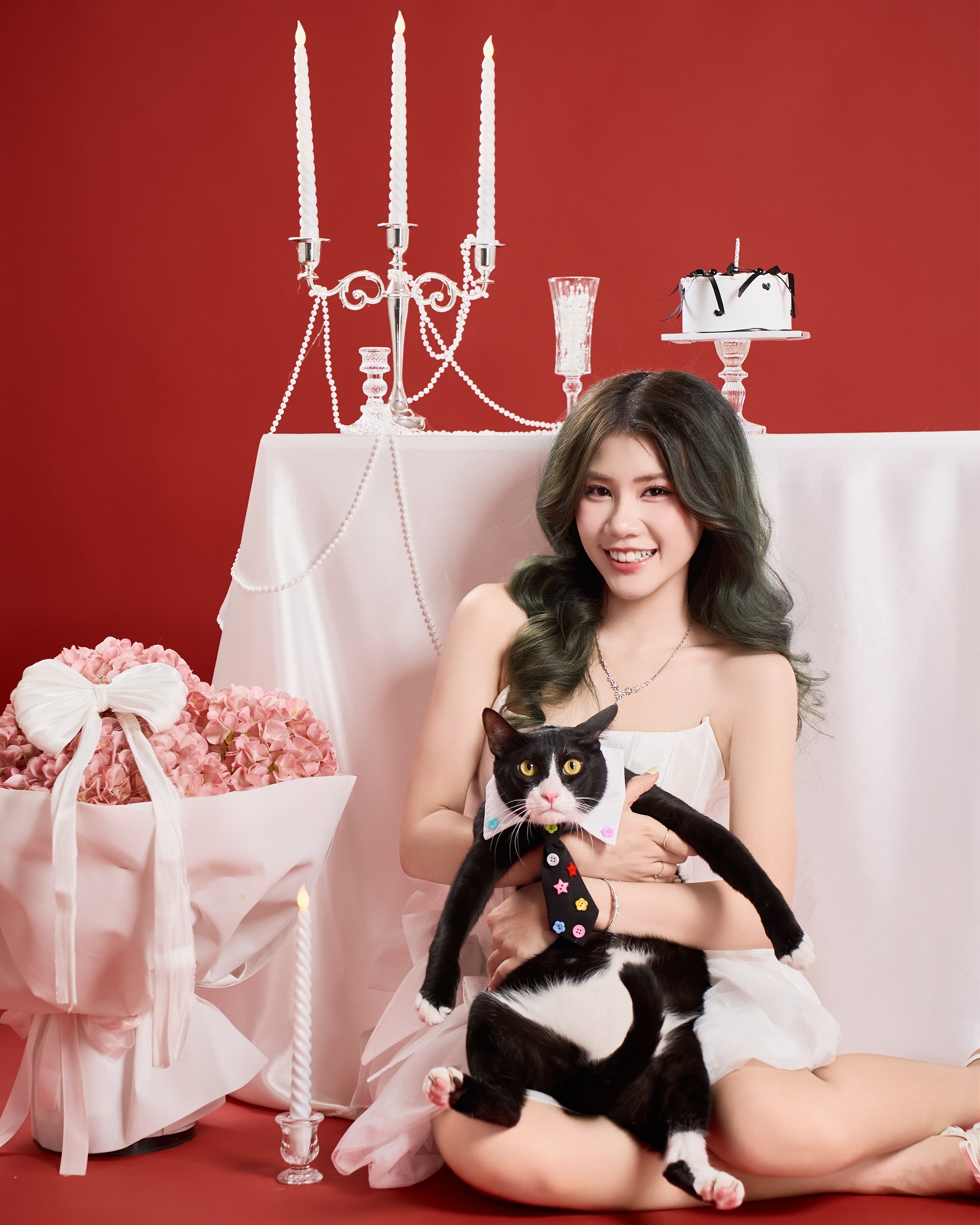 KHÁCH HÀNG ANH THƯ & EM BÉ MƯA