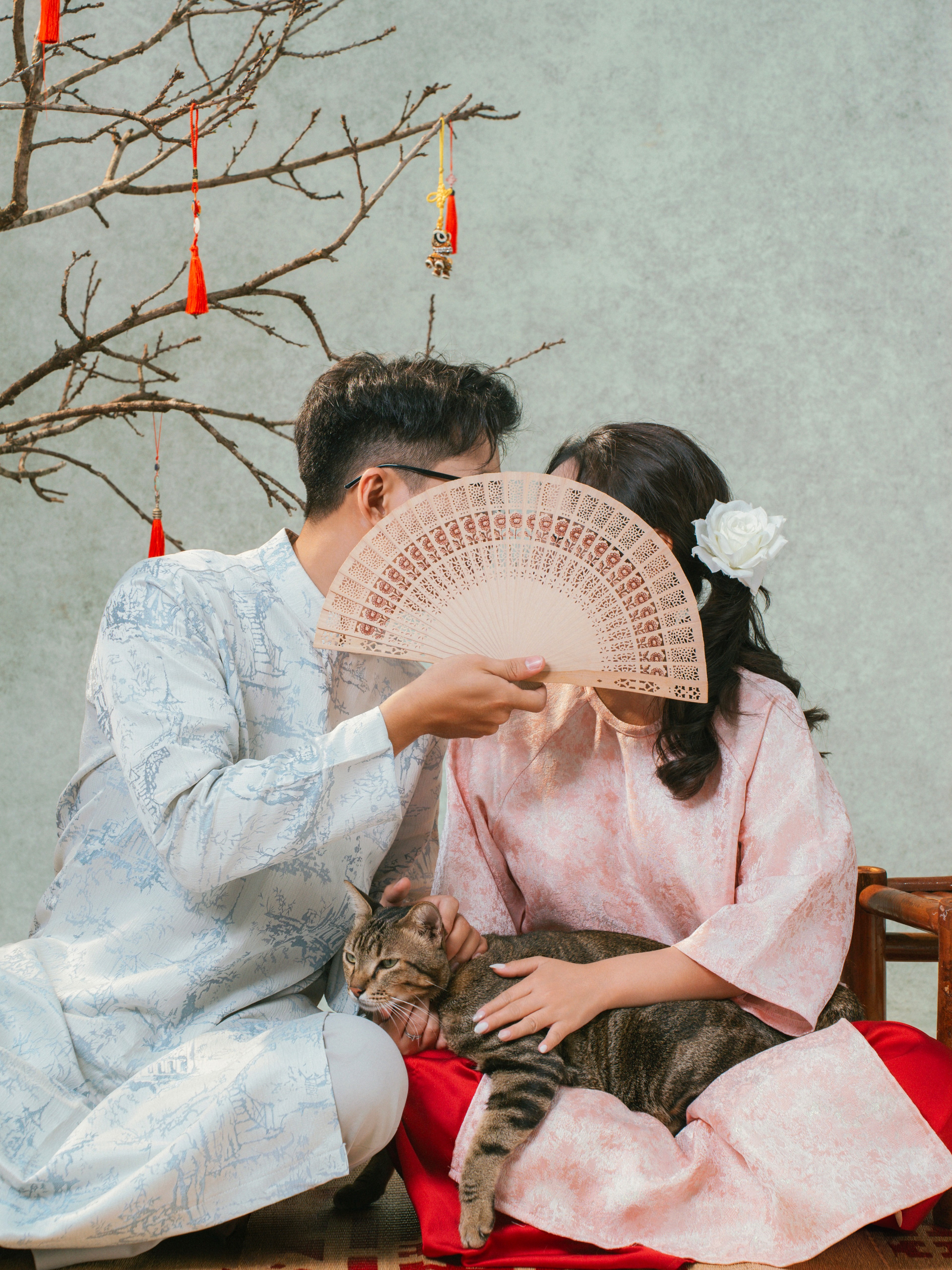 KHÁCH HÀNG ÂN