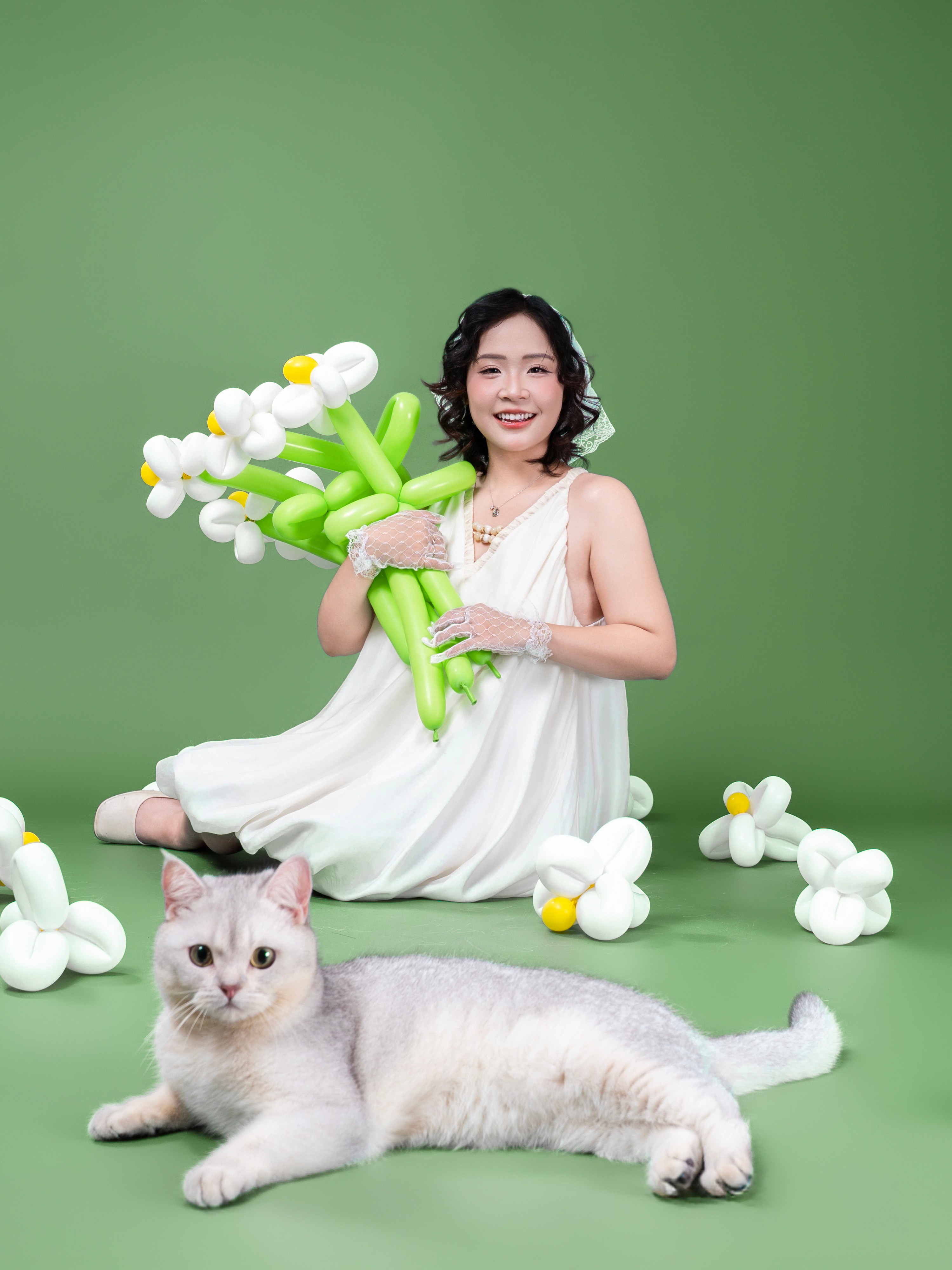 KHÁCH HÀNH TRÚC & EM BÉ BỘT