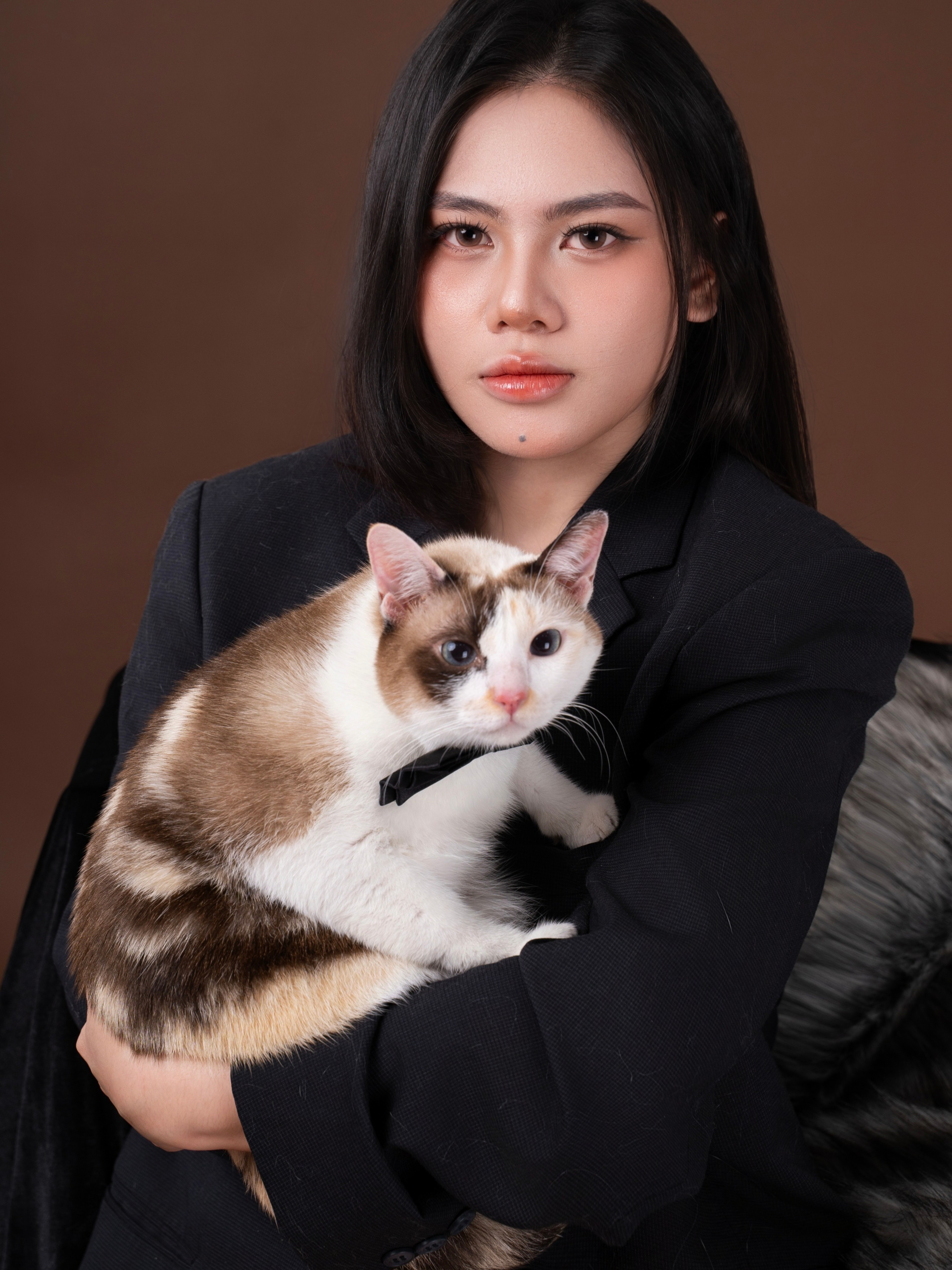 KHÁCH HÀNG NGUYỆT & EM BÉ RAIN