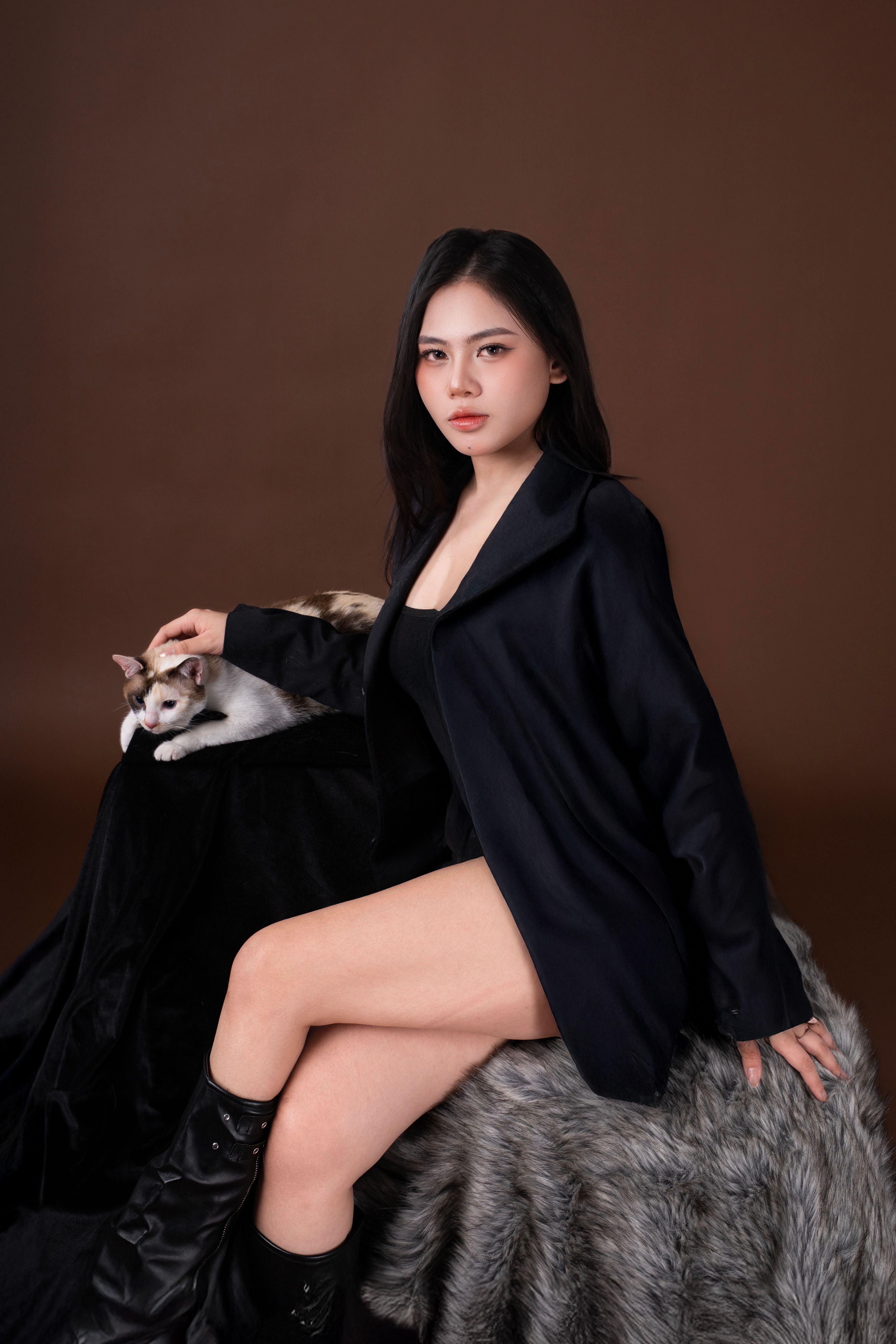 KHÁCH HÀNG NGUYỆT & EM BÉ RAIN