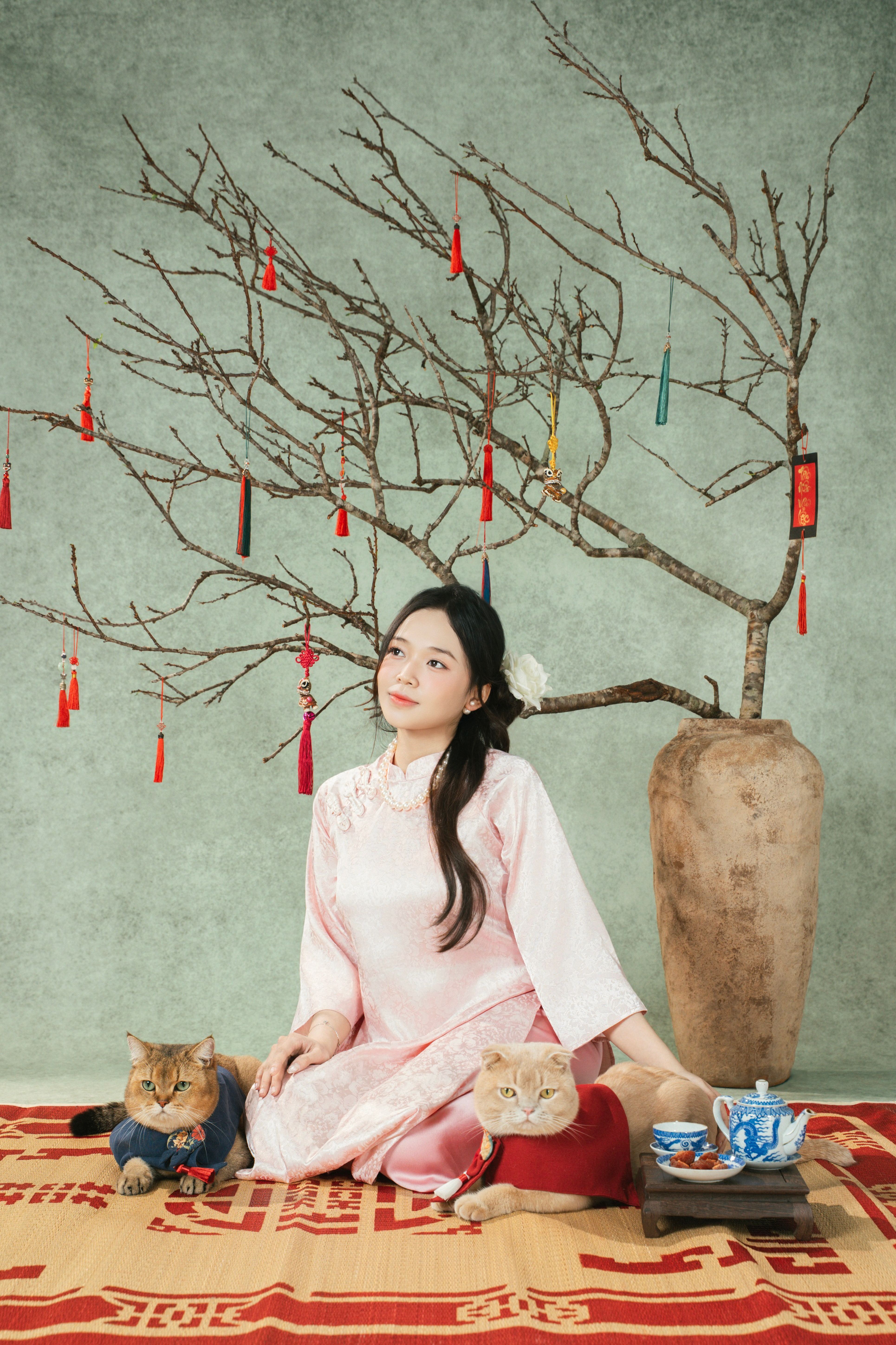 KHÁCH HÀNG KIM NGÂN