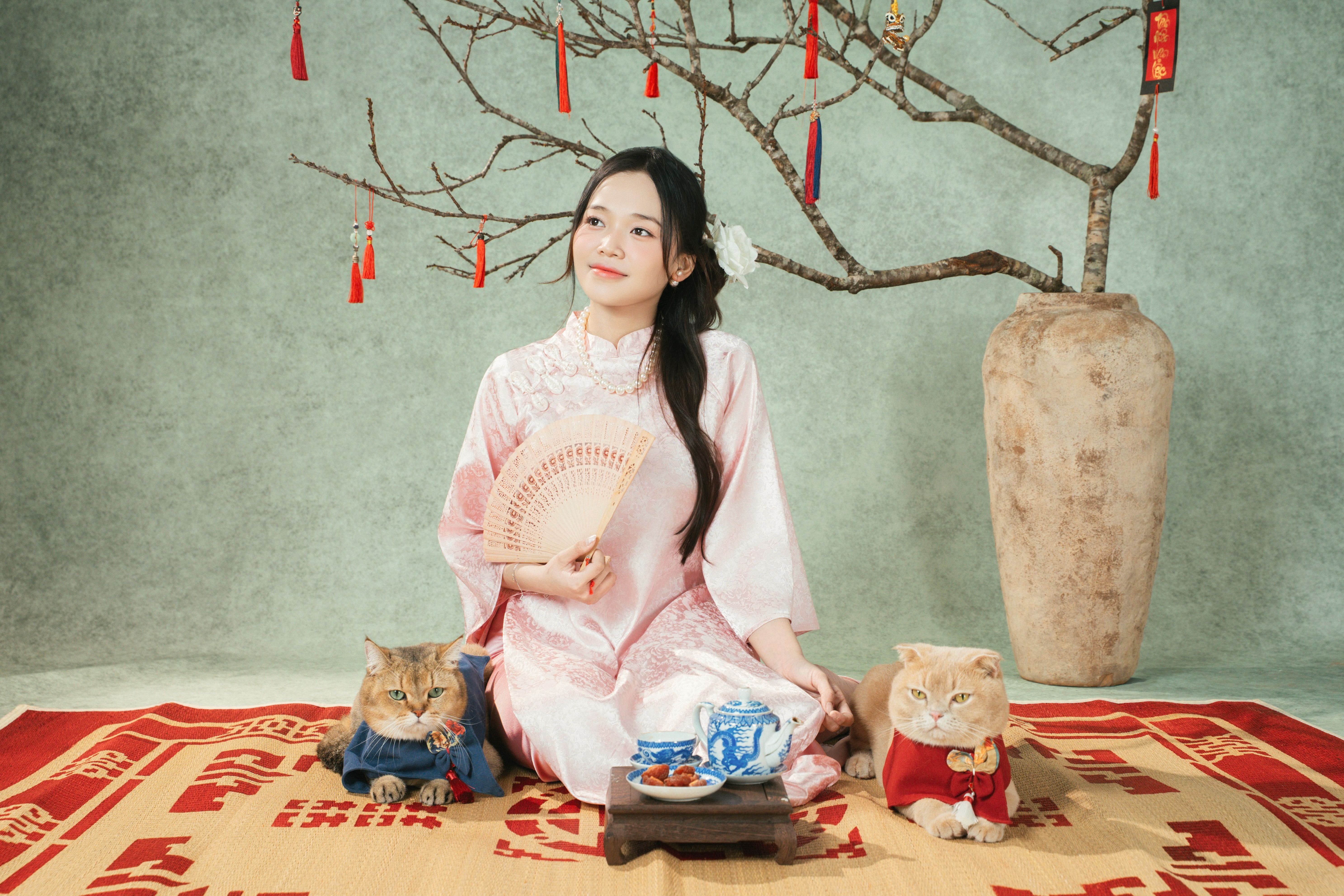 KHÁCH HÀNG KIM NGÂN