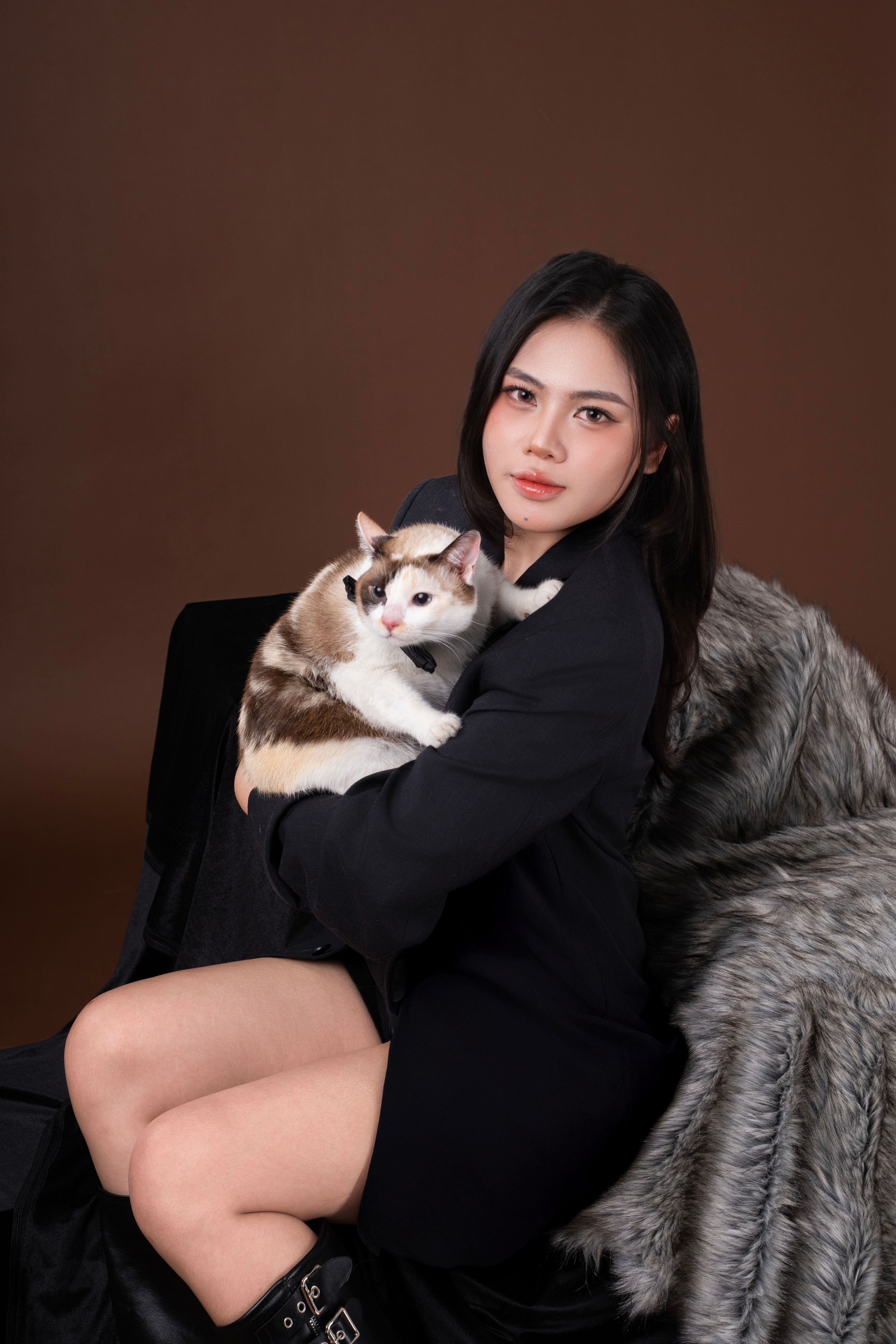 KHÁCH HÀNG NGUYỆT & EM BÉ RAIN