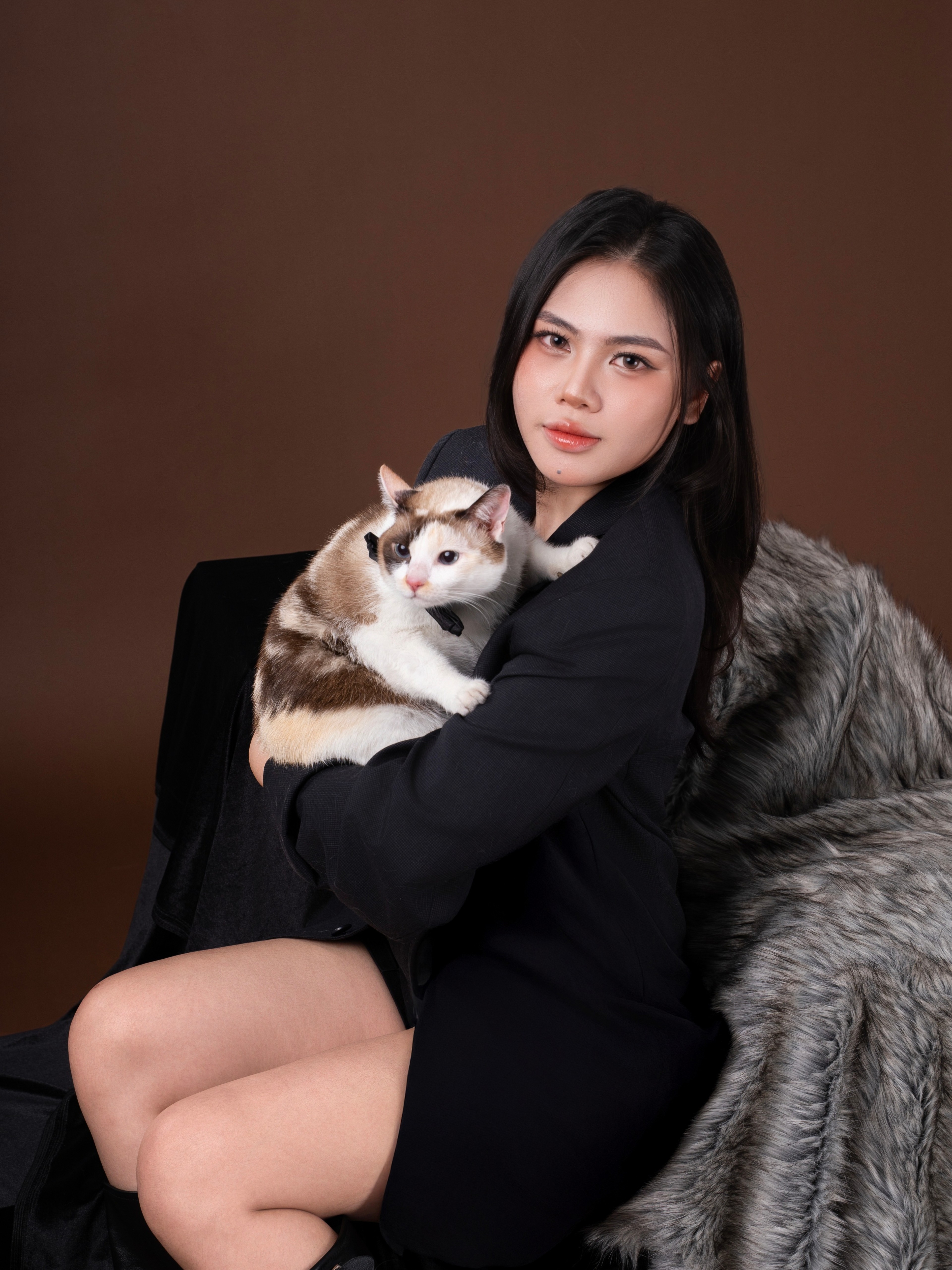 KHÁCH HÀNG NGUYỆT & EM BÉ RAIN