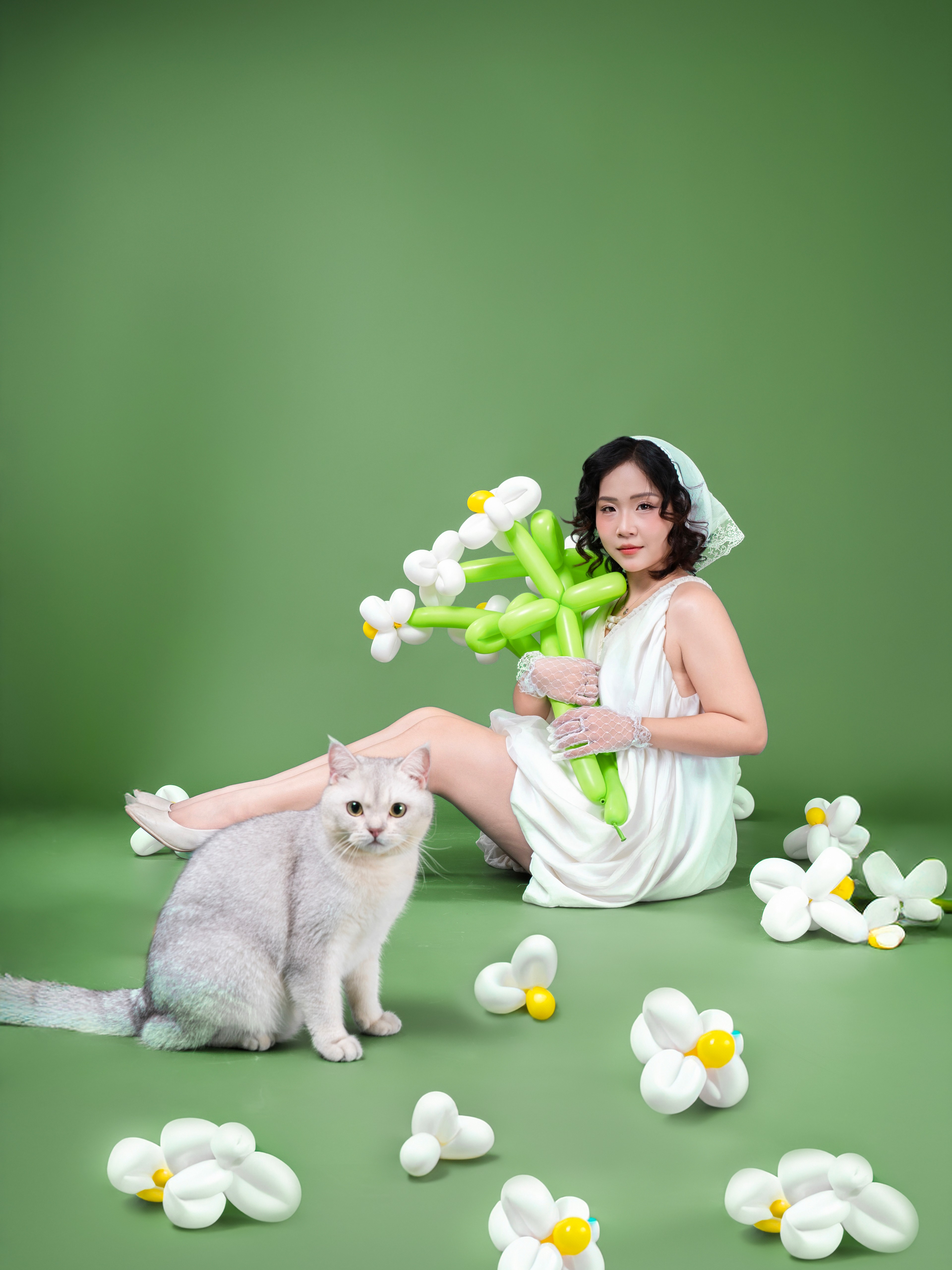KHÁCH HÀNH TRÚC & EM BÉ BỘT