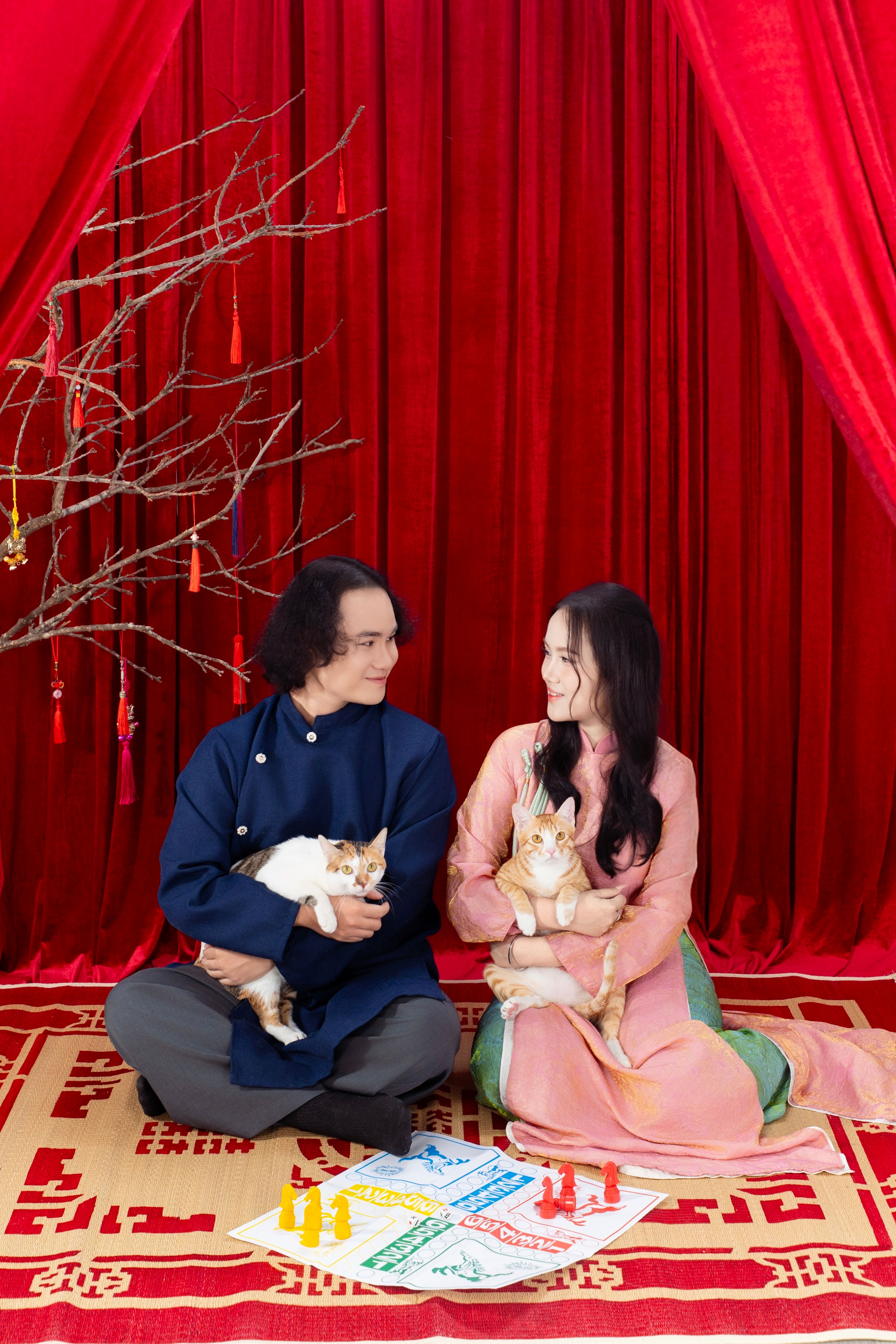 KHÁCH HÀNG NGUYÊN