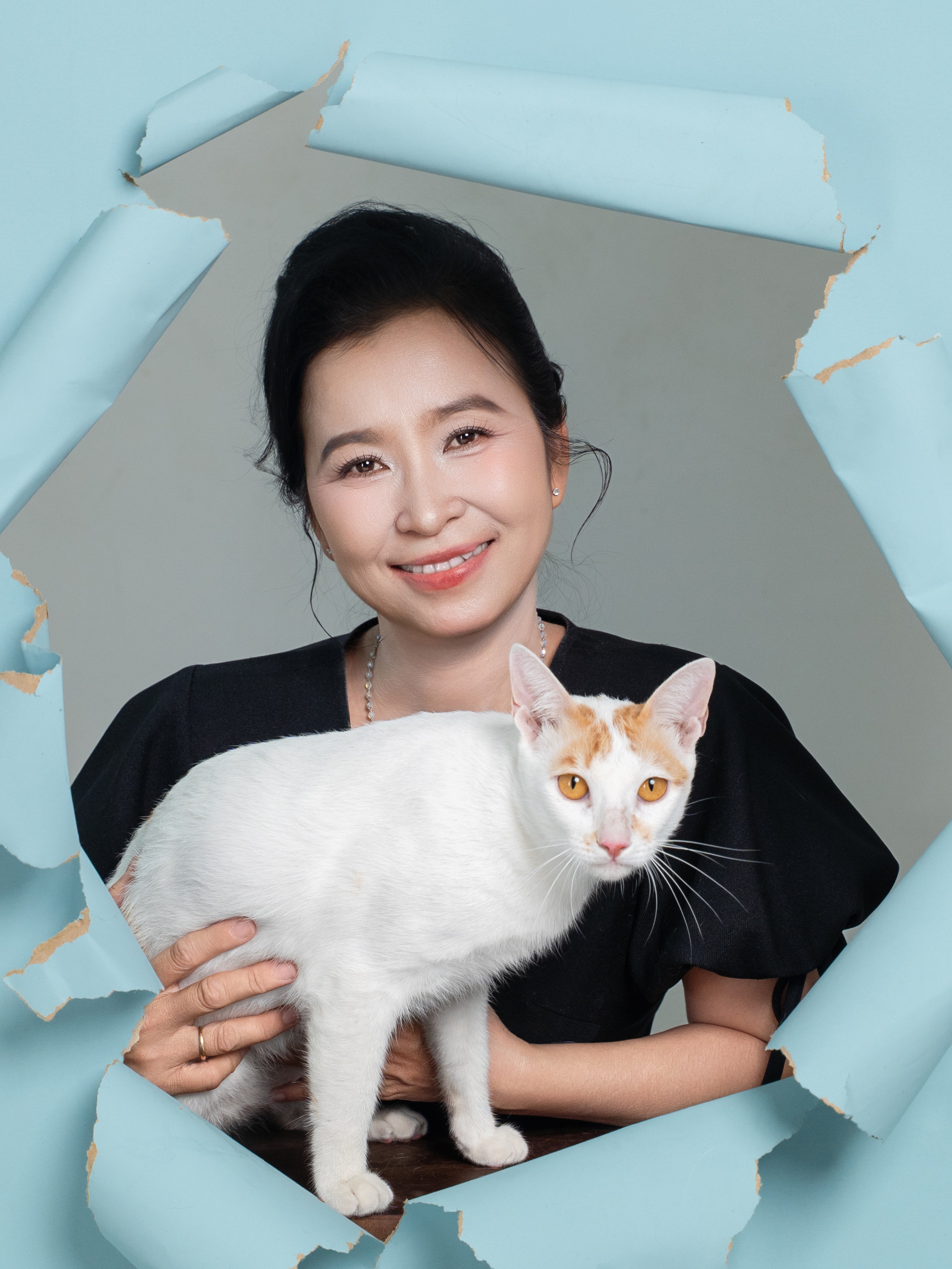 KHÁCH HÀNG KIM THƯ
