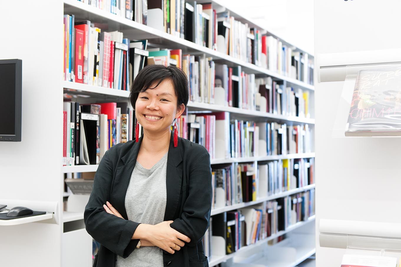 Azusa Hashimoto on a research placement at the QAGOMA Research Library