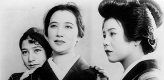 Production still from Three Sisters with Maiden Hearts 1935 / Director: Mikio Naruse / Image courtesy: ©1935 Toho Co Ltd