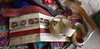 Elizabeth Watsi Saman, preparing Tsinsu, Women's Wealth workshop, Nazareth Rehabilitation Centre 2017, Chabai, Autonomous Region of Bougainville / Photograph: Ruth McDougall. Women’s Wealth is supported by the Australian Government through the Australian Cultural Diplomacy Grants Program of the Department of Foreign Affairs and Trade
