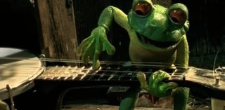 Production still from Bunch of Fives: Banjo Frogs 1998 / Director: Nick Hilligoss / Image courtesy: Australian Broadcasting Corporation