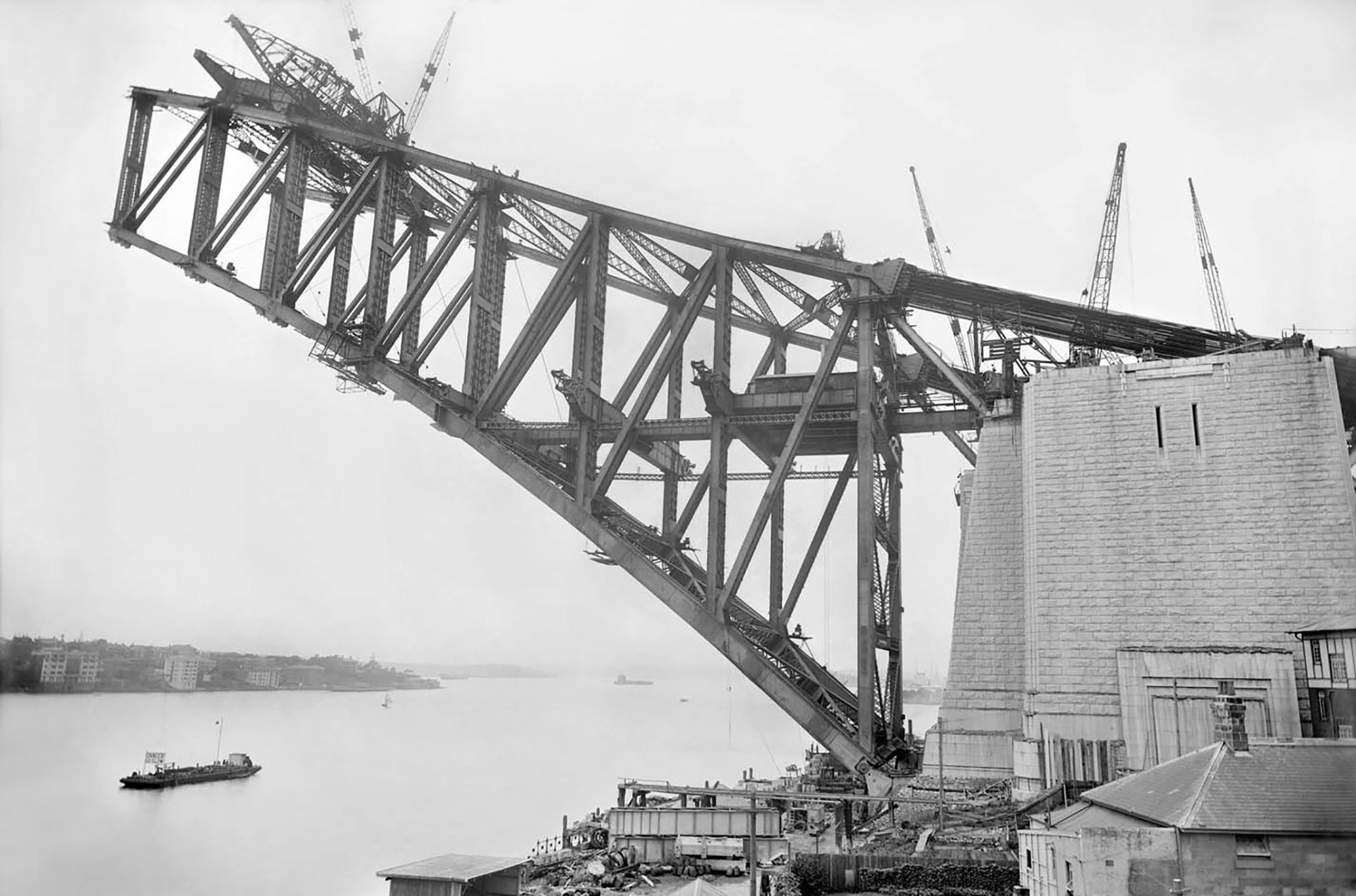 Construction of the Sydney Harbour Bridge, c.1928 / Series 07: Box 37 No. 430 / Courtesy: State Library New South Wales