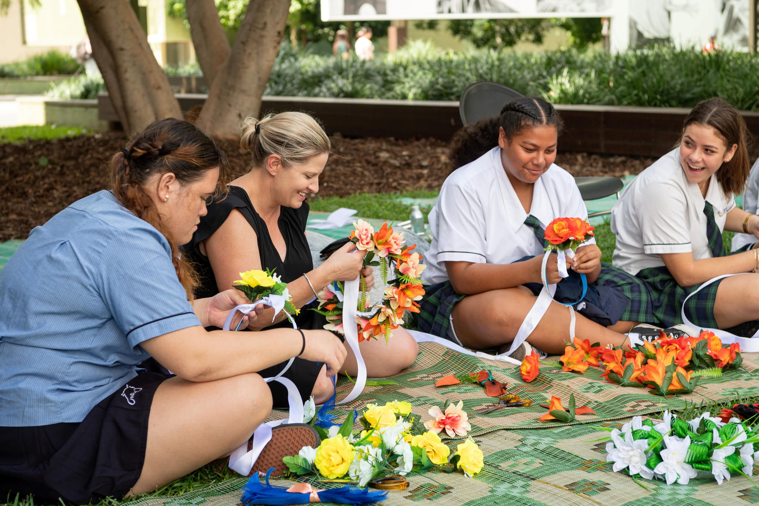 Students participating in an education program / March 2022 / Photograph: C Callistemon © QAGOMA
