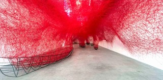 Chiharu Shiota, Japan b.1972 / Uncertain Journey 2016 / Metal frame, red wool / Installation view: Uncertain Journey, Blain | Southern, Berlin, 2016 / Photo: Christian Glaeser