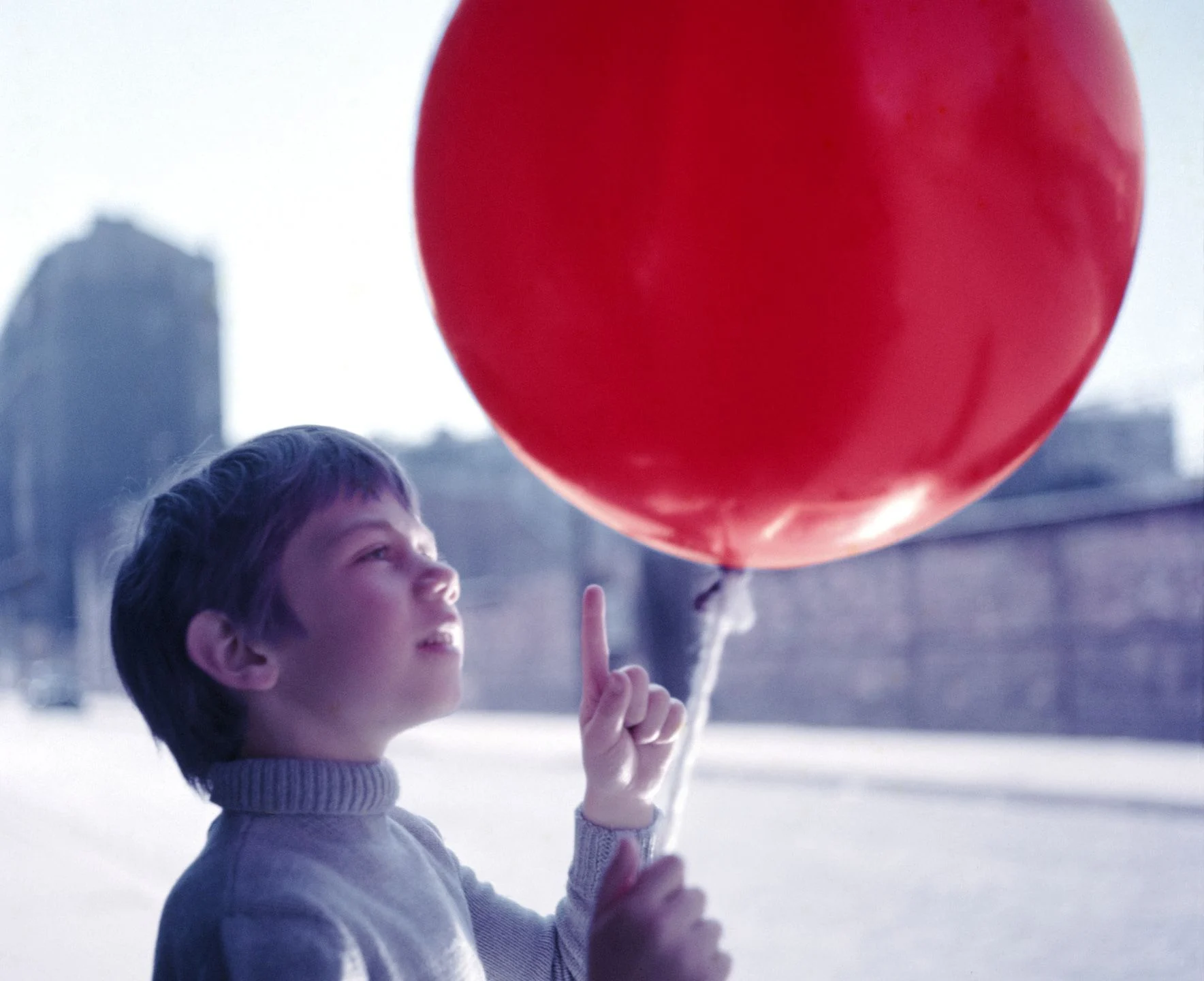 The Whimsical Wonderment of Albert Lamorisse's Le Ballon Rouge (1956)