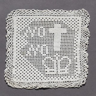 Unknown, Australia / (Cross and crown) c.1914 / Cotton filet crochet / 14.5 x 15cm / Gift of Penny Greig through the QAGOMA Foundation 2013 / Collection: Queensland Art Gallery | Gallery of Modern Art