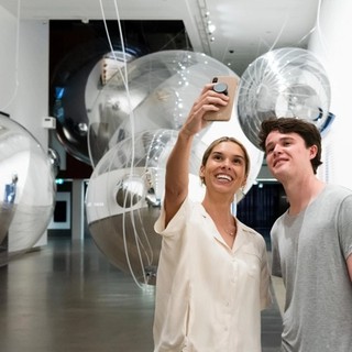 Audience members at ‘Air’ / Gallery of Modern Art, Brisbane / November 2022 / Image courtesy: Queensland Art Gallery | Gallery of Modern Art / Photography: M Campbell, QAGOMA