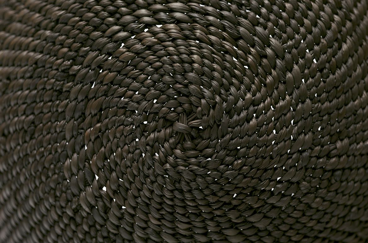 Margaret Rarru Garrawurra, Liyagawumirr people, Australia b.1940 / Mindirr 2012 / Pandanus palm with natural dyes / Purchased 2012 with funds from an anonymous donor through the Queensland Art Gallery Foundation / Collection: Queensland Art Gallery | Gallery of Modern Art / © Margaret Rarru/Copyright Agency