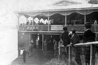 Rowing regatta at Merthyr on the Brisbane River, c.1915 / 99183859034802061 / Courtesy: John Oxley Library, State Library of Queensland, Brisbane