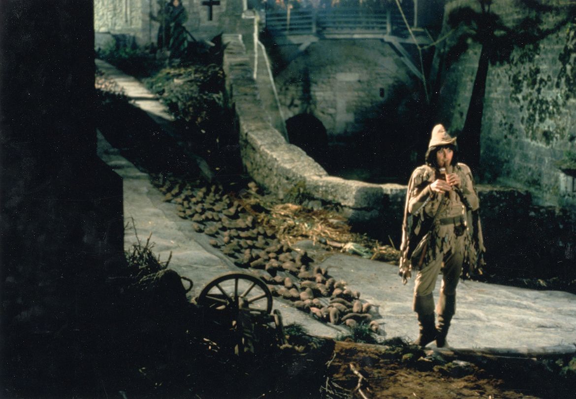 Production still from The Pied Piper 1972 / Director: Jacques Demy / Image courtesy: Cine-tamaris