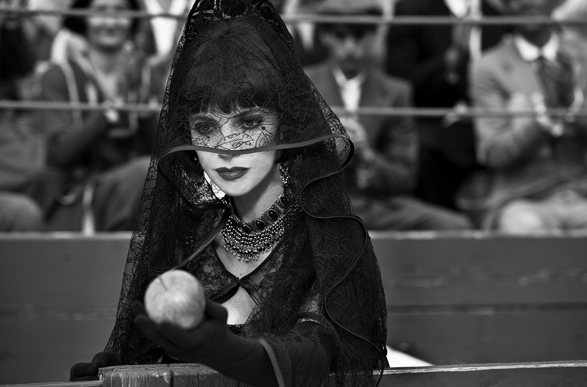 Production still from Blancanieves 2012 / Director: Pablo Berger / Image courtesy: Rialto Distribution