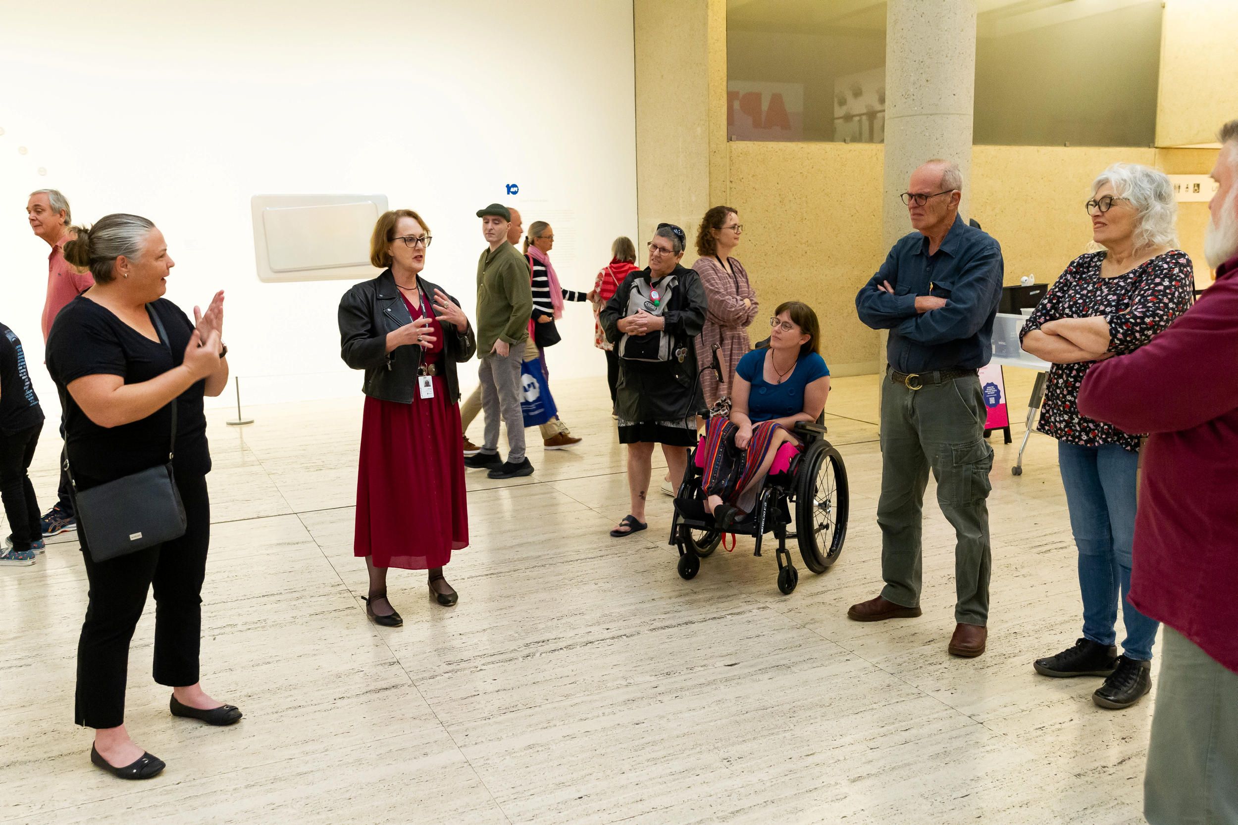 An Auslan interpreted guided tour for d/Deaf visitors. Photograph: B. Wagner. © QAGOMA