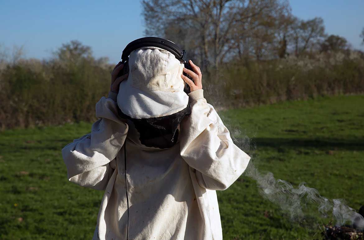 Anne Noble / Hive sound recording / Photograph:
Jean-Pierre Martin / Image courtesy: The artist