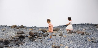 Children playing inside Olafur Eliasson’s Riverbed 2014 , installed for ‘Water’ at GOMA / Photograph: Katie Bennett