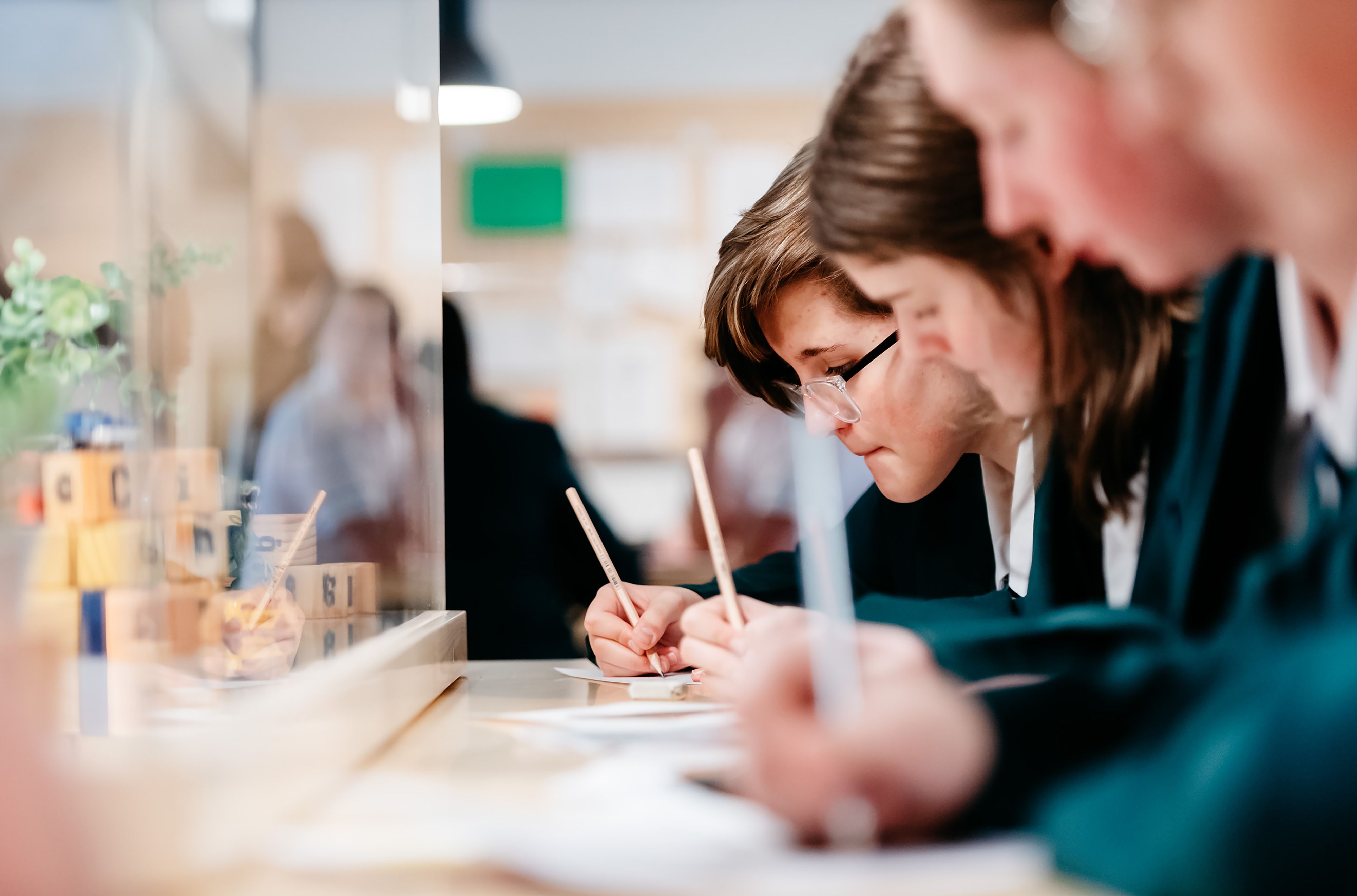Students participating in a workshop / Photograph: J Ruckli © QAGOMA