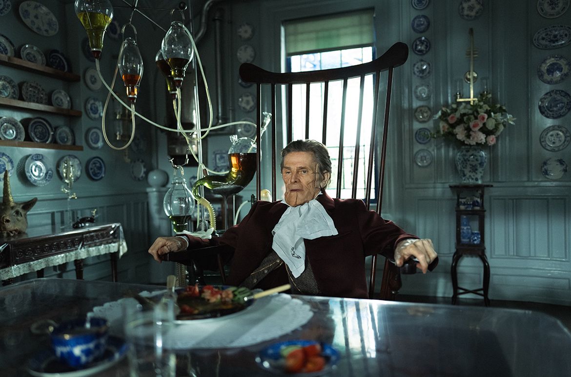 Production still from Poor Things 2023 / Director: Yorgos Lanthimos / Image courtesy: The Walt Disney Company (Australia)
